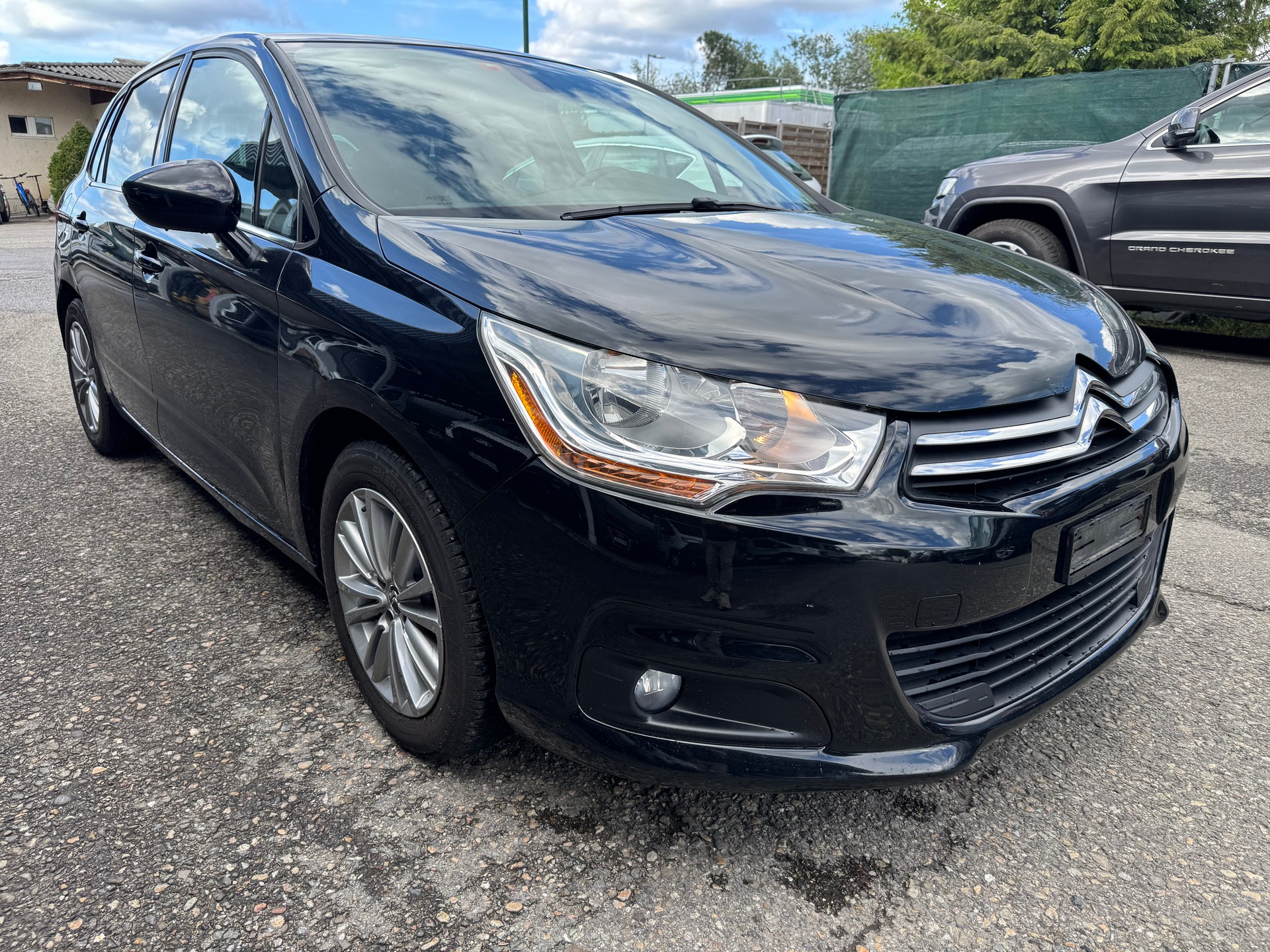 CITROEN C4 Berline 1.6 HDi Swiss Style-image-7