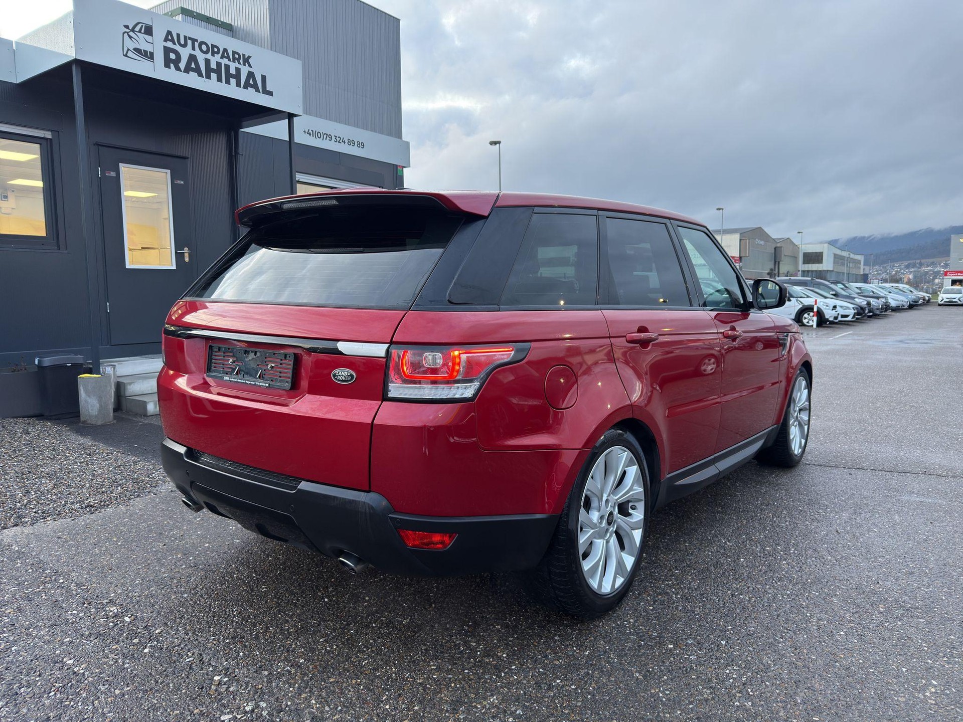 LAND ROVER Range Rover Sport 3.0 TDV6 SE-image-4