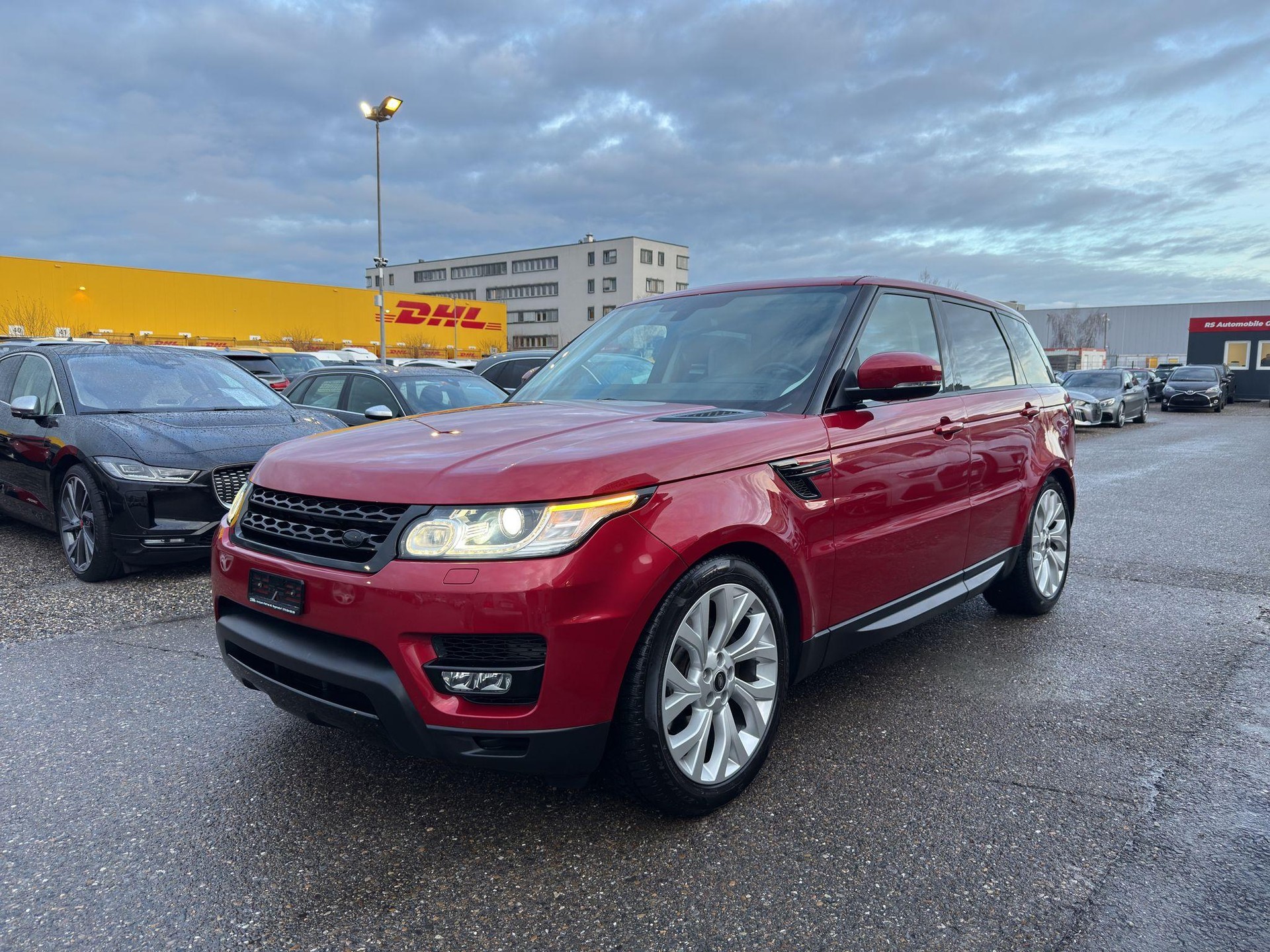 LAND ROVER Range Rover Sport 3.0 TDV6 SE-image-0