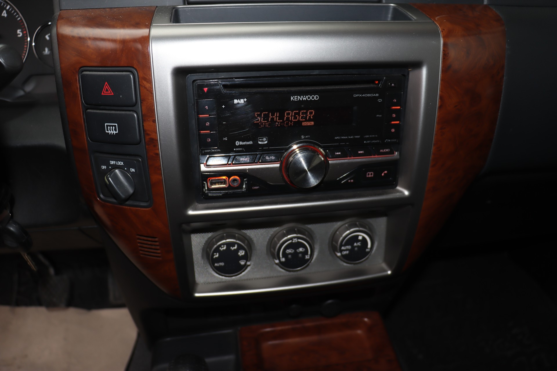 NISSAN Patrol 3.0 Di LE Wagon-image-12