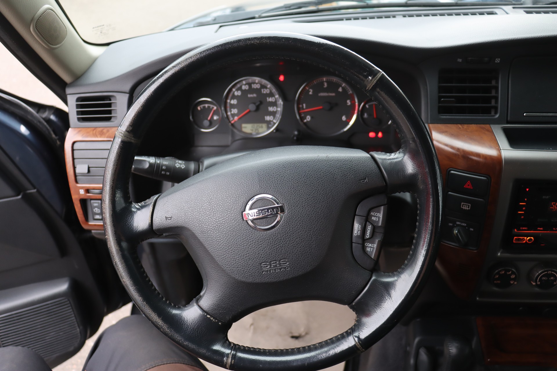 NISSAN Patrol 3.0 Di LE Wagon-image-13