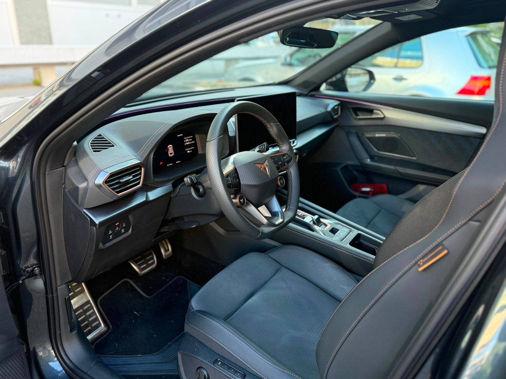 CUPRA 1.5 eHybrid VZ DSG-image-4