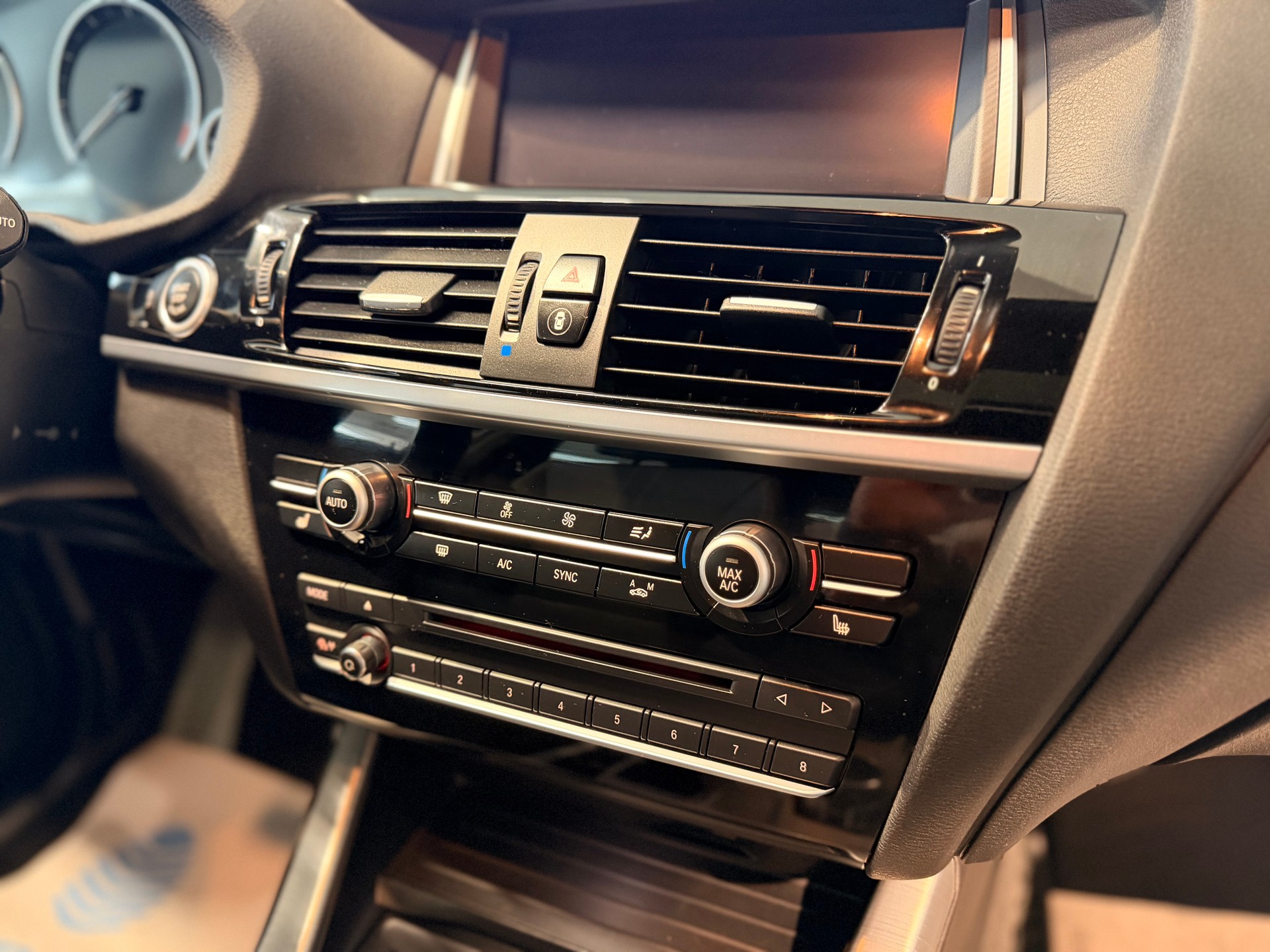 BMW X4 M 40i Steptronic-image-27