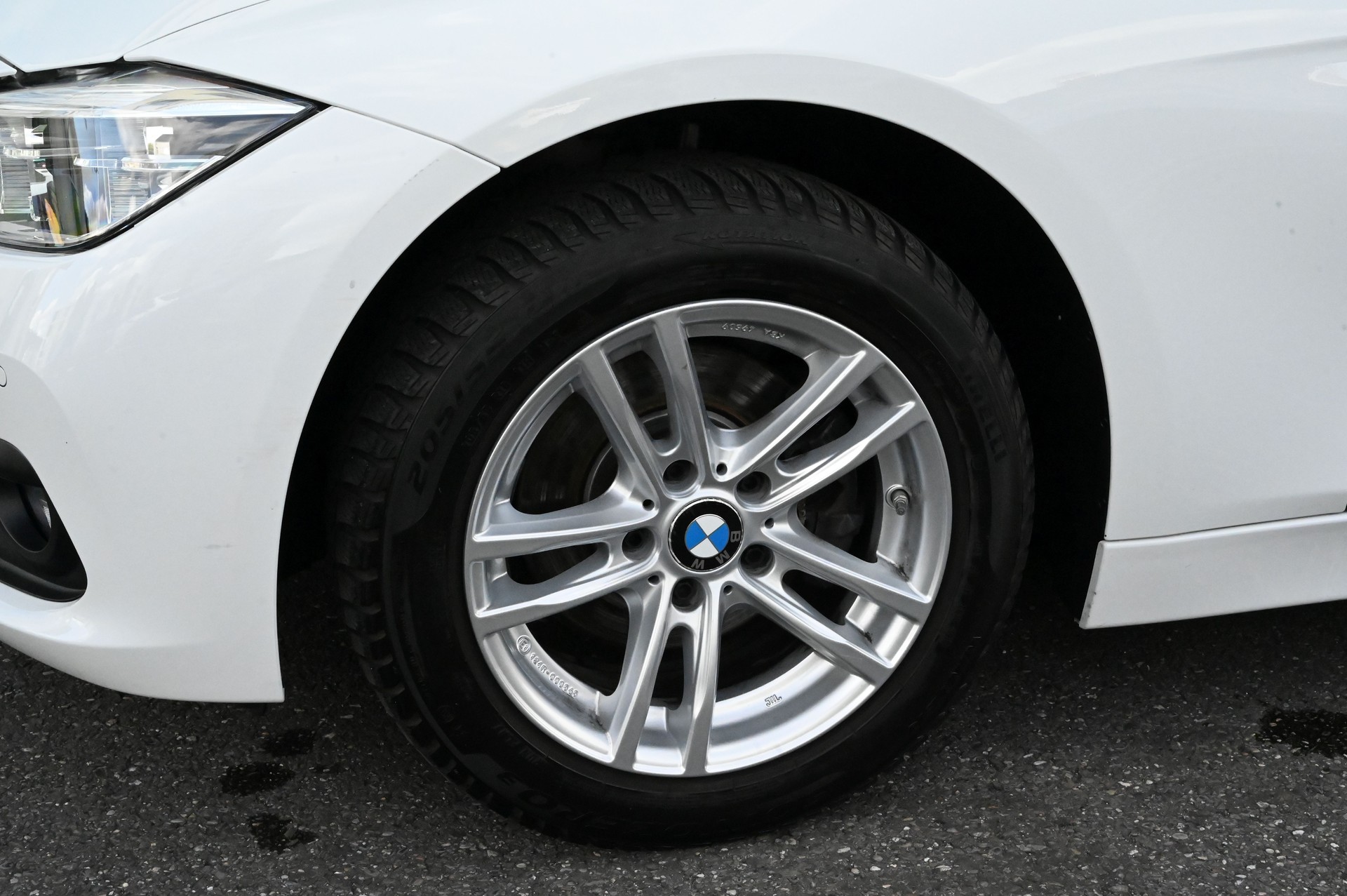 BMW 320i Steptronic-image-4