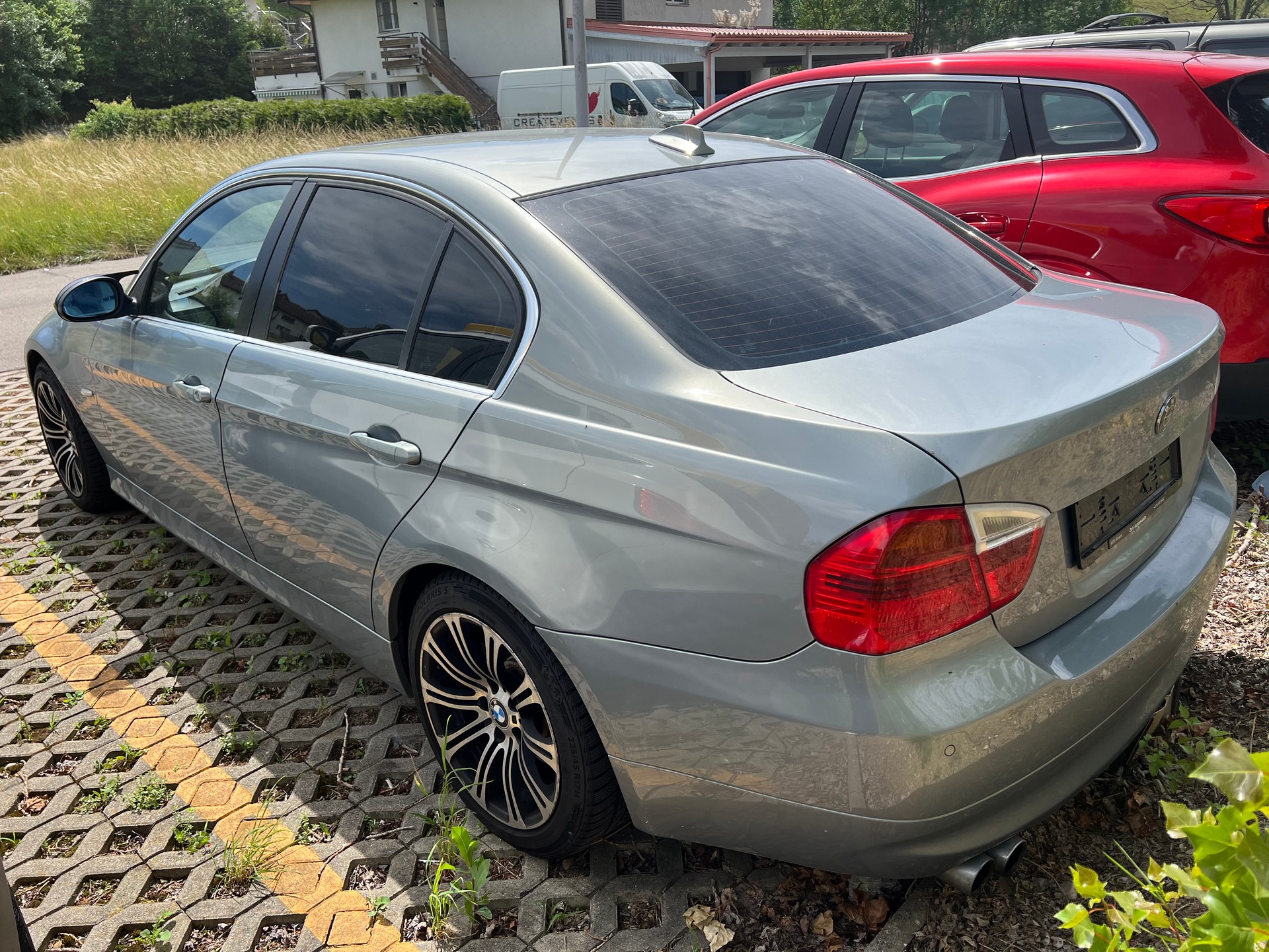 BMW 330xd-image-3