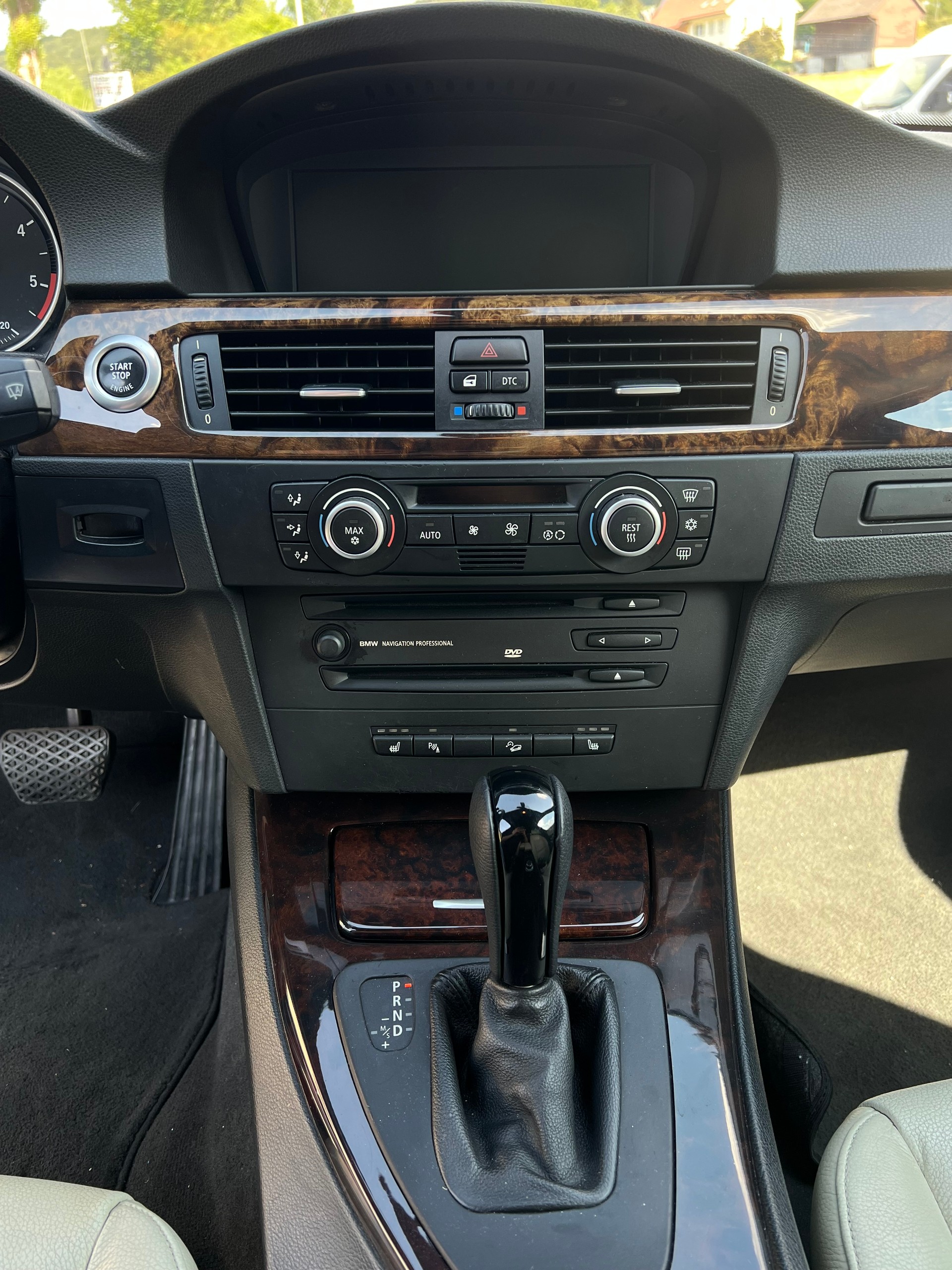 BMW 330xd-image-11