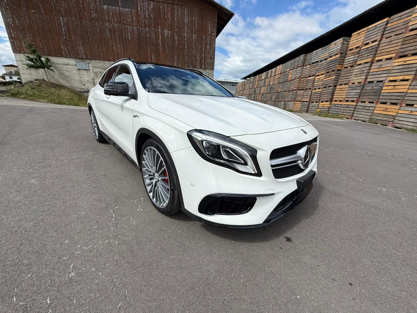 MERCEDES-BENZ GLA 45 AMG 4Matic 7G-DCT-image-0