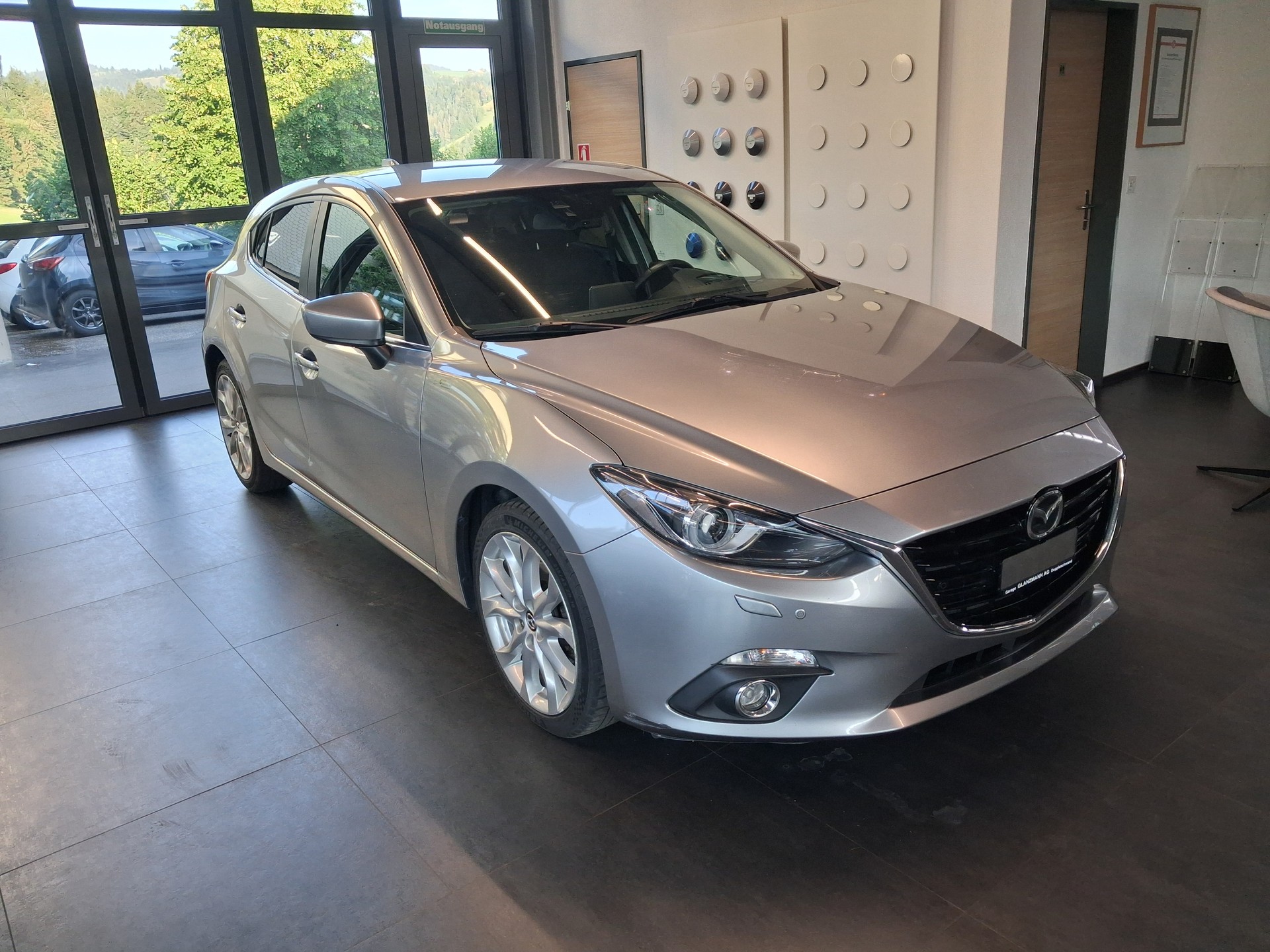MAZDA 3 2.0 16V Revolution-image-1