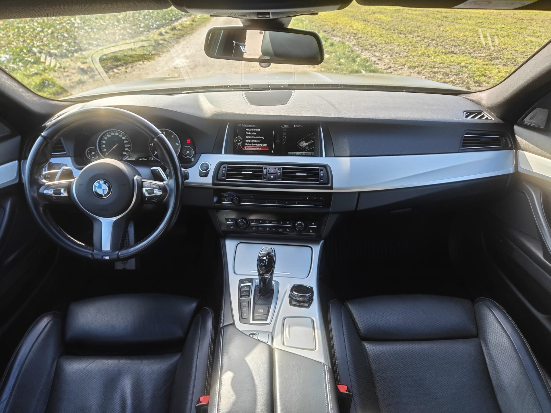 BMW M550d Touring xDrive Steptronic-image-9