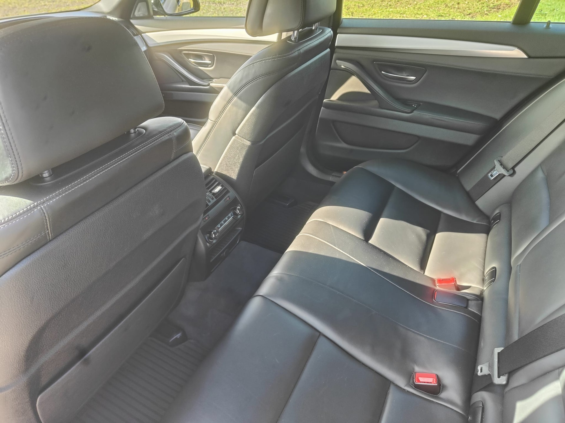 BMW M550d Touring xDrive Steptronic-image-10