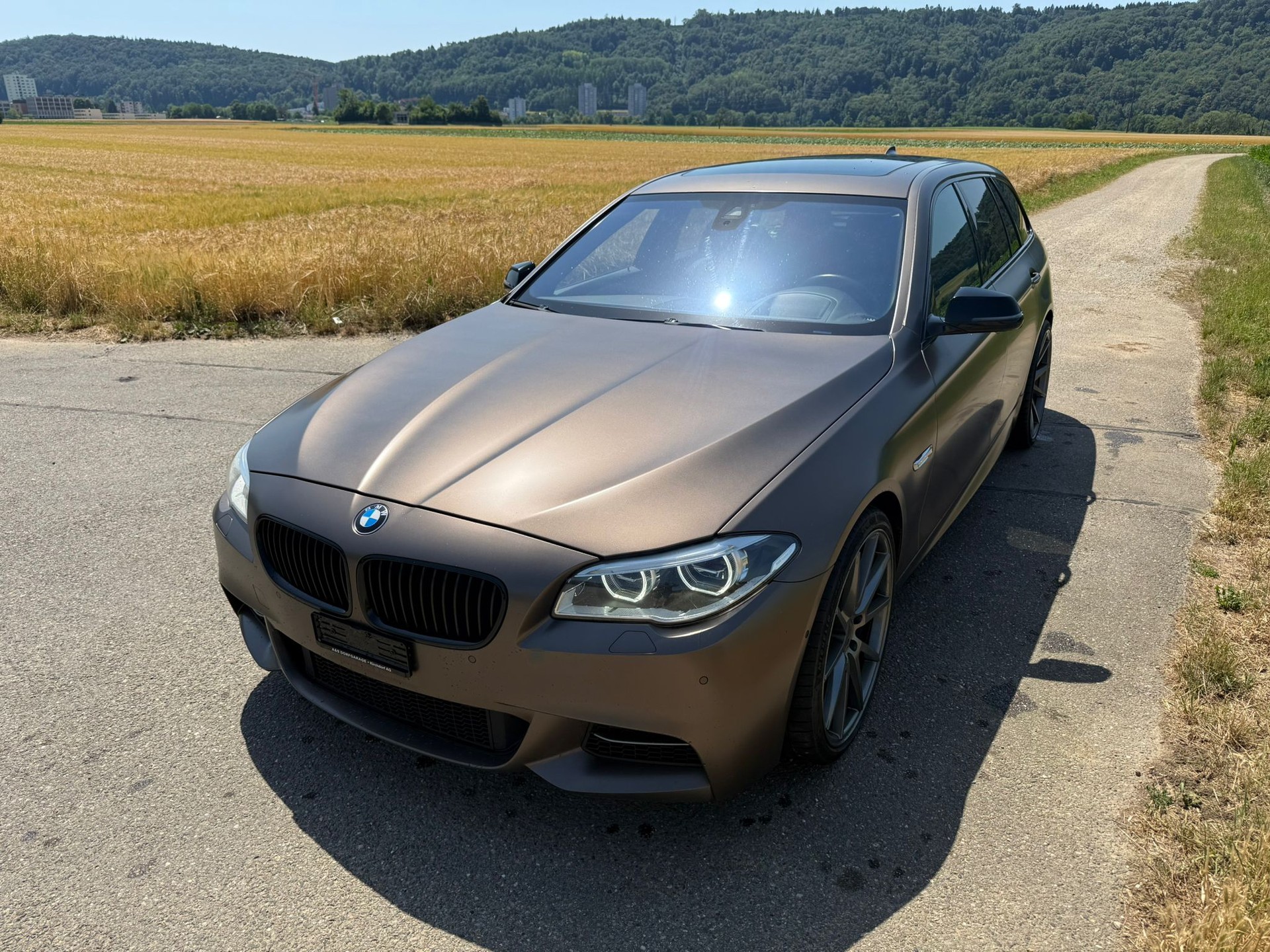 BMW M550d Touring xDrive Steptronic-image-0