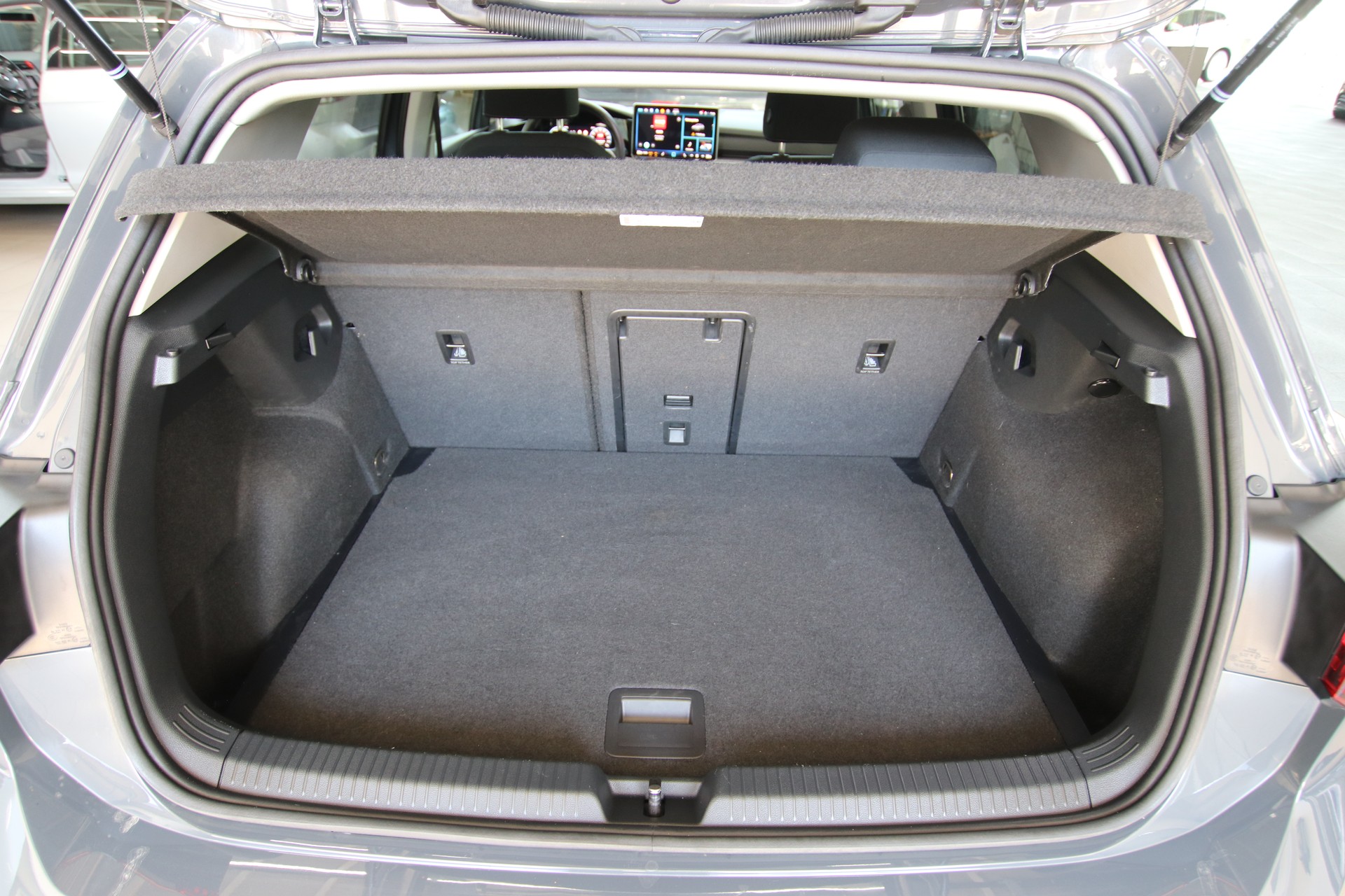 VW Golf 1.5 e TSI mHEV Life Plus DSG-image-15