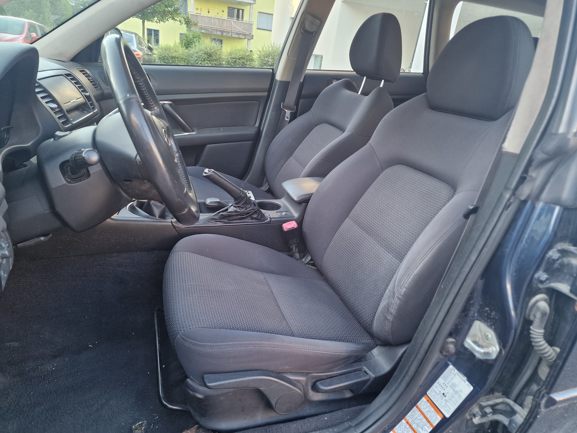 SUBARU Legacy 2.0R AWD Comfort Heckschaden-image-6