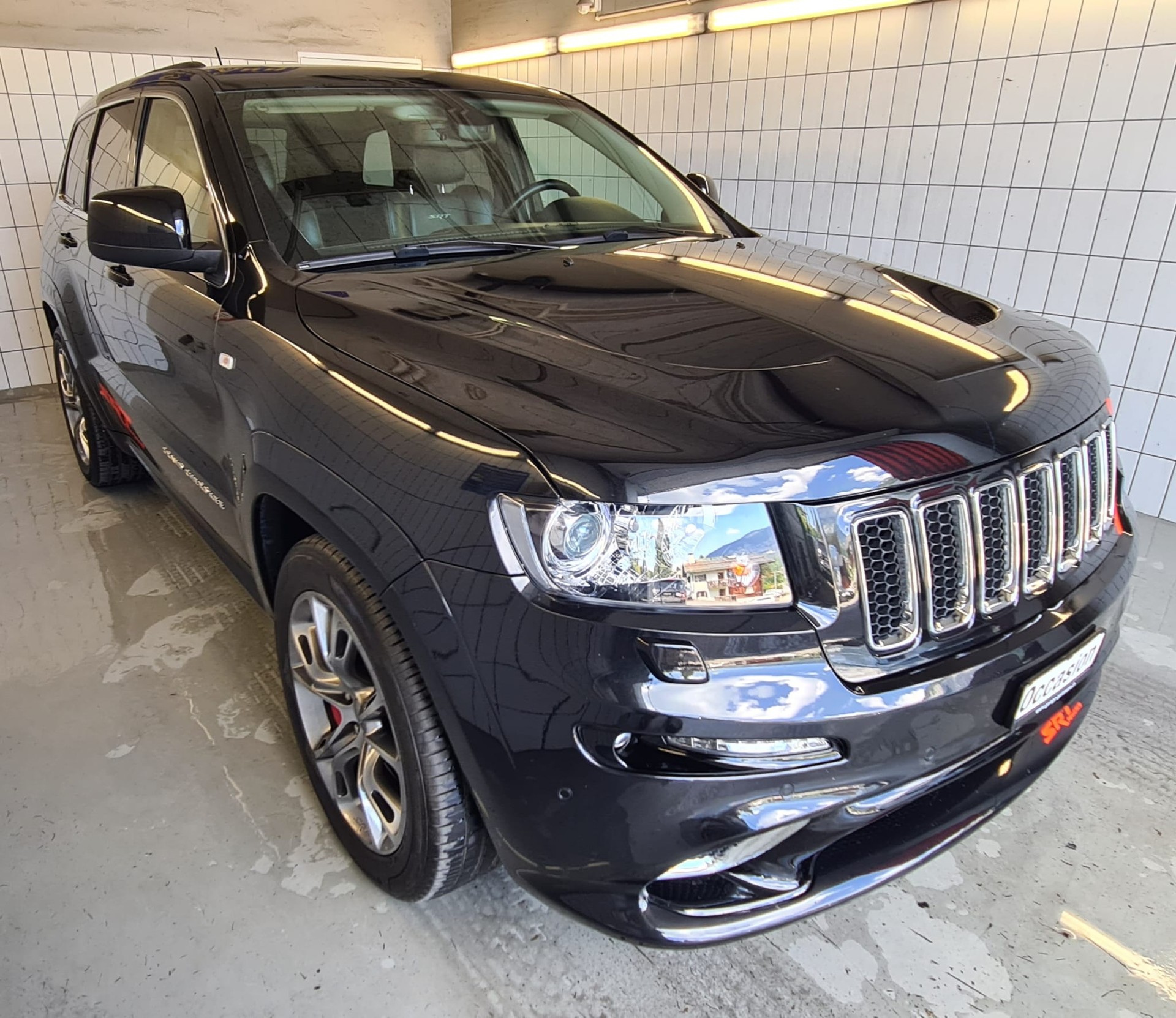 JEEP Grand Cherokee 6.4 SRT8 Automatic-image-0