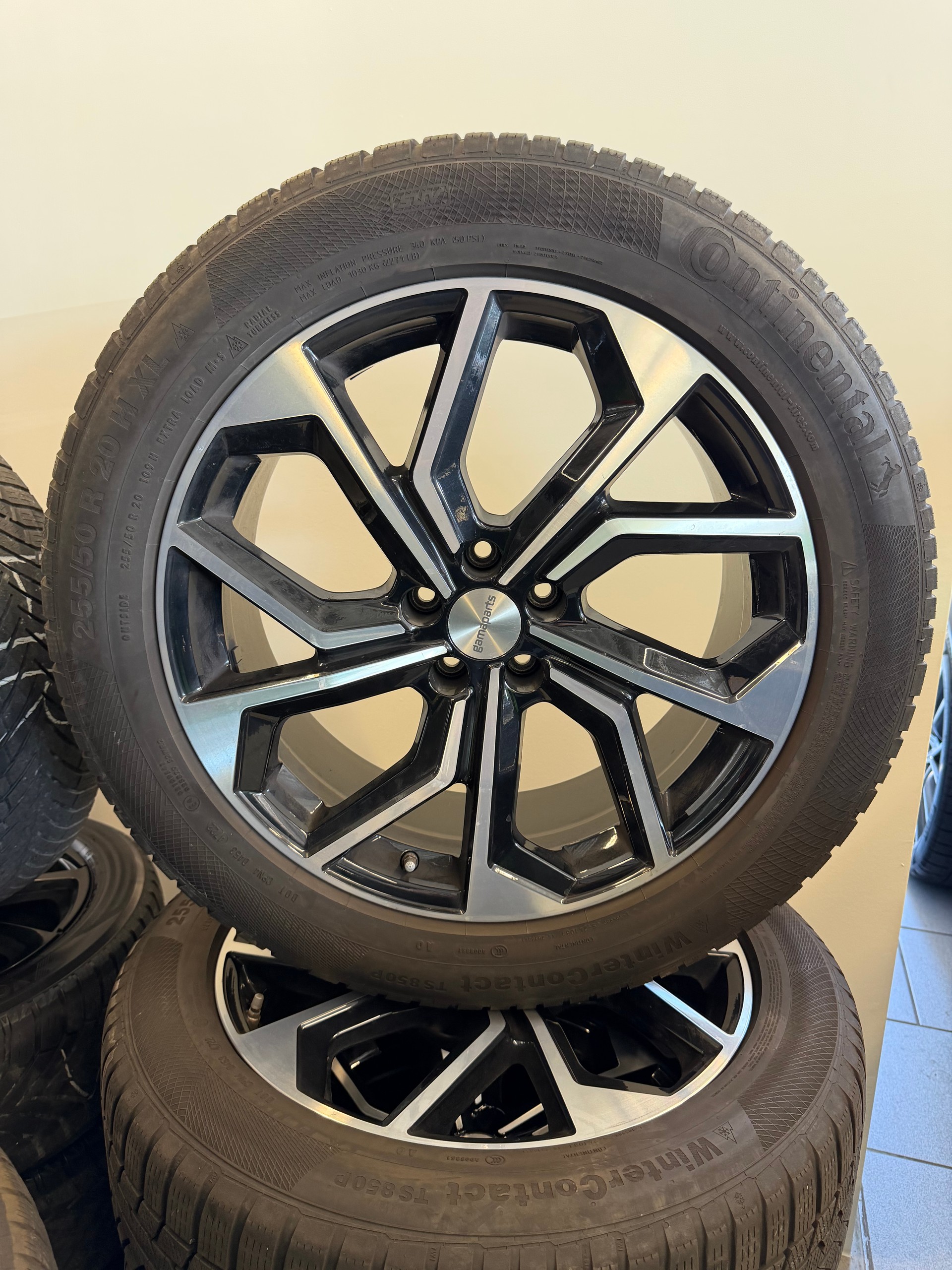 AUDI Q7 55 TFSI S Line quattro | CH | NP: 150K | Alle Service | AHK | Pano | Standhei. | Matrix | 22" | 7 Sitzer |-image-40