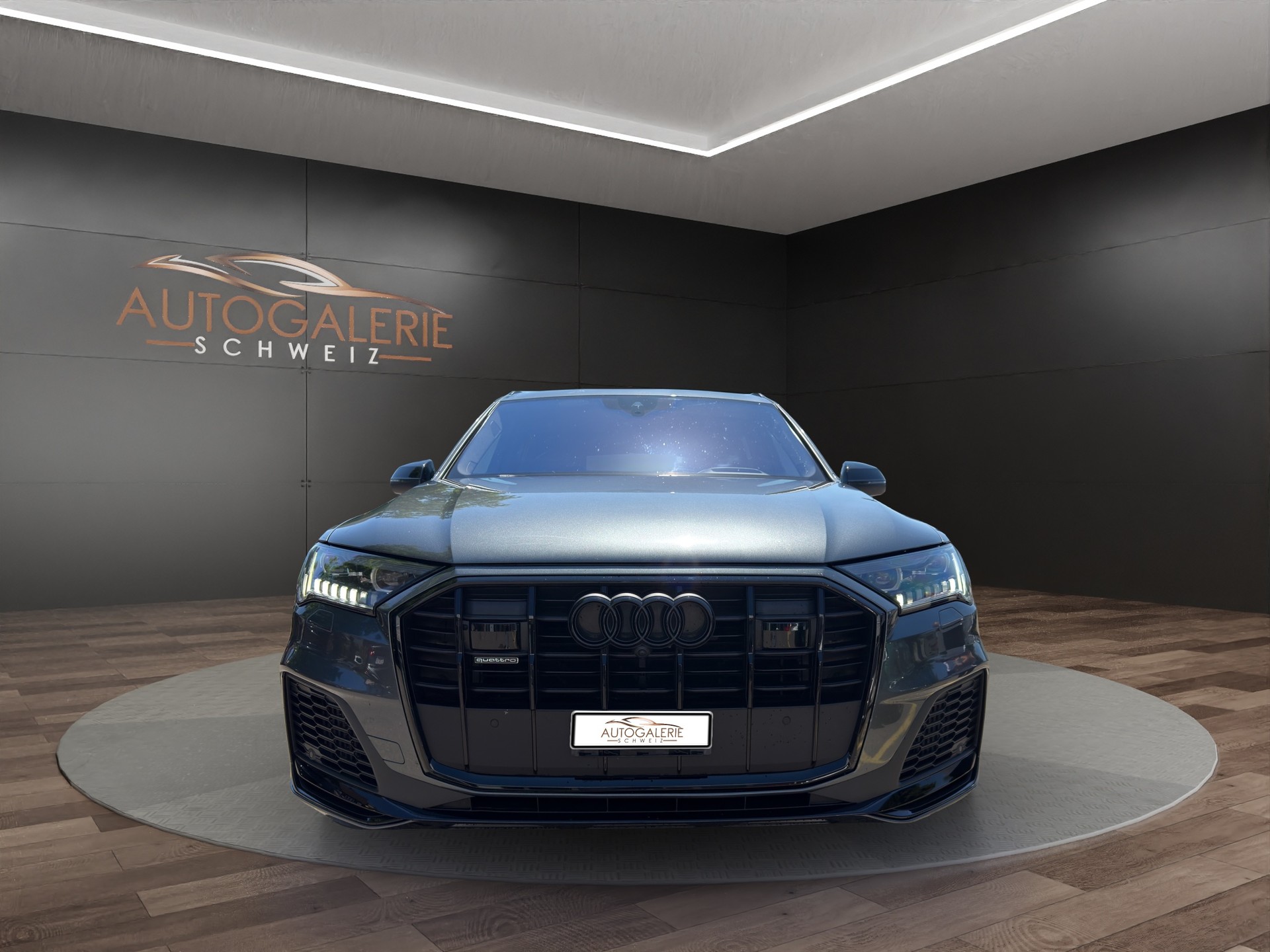 AUDI Q7 55 TFSI S Line quattro | CH | NP: 150K | Alle Service | AHK | Pano | Standhei. | Matrix | 22" | 7 Sitzer |-image-7