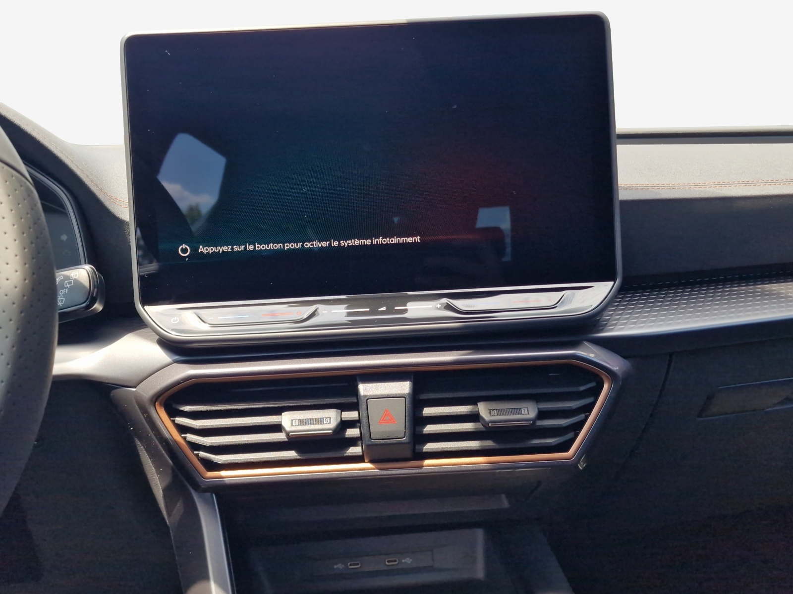 CUPRA LEON 1.5 TSI DSG-image-10