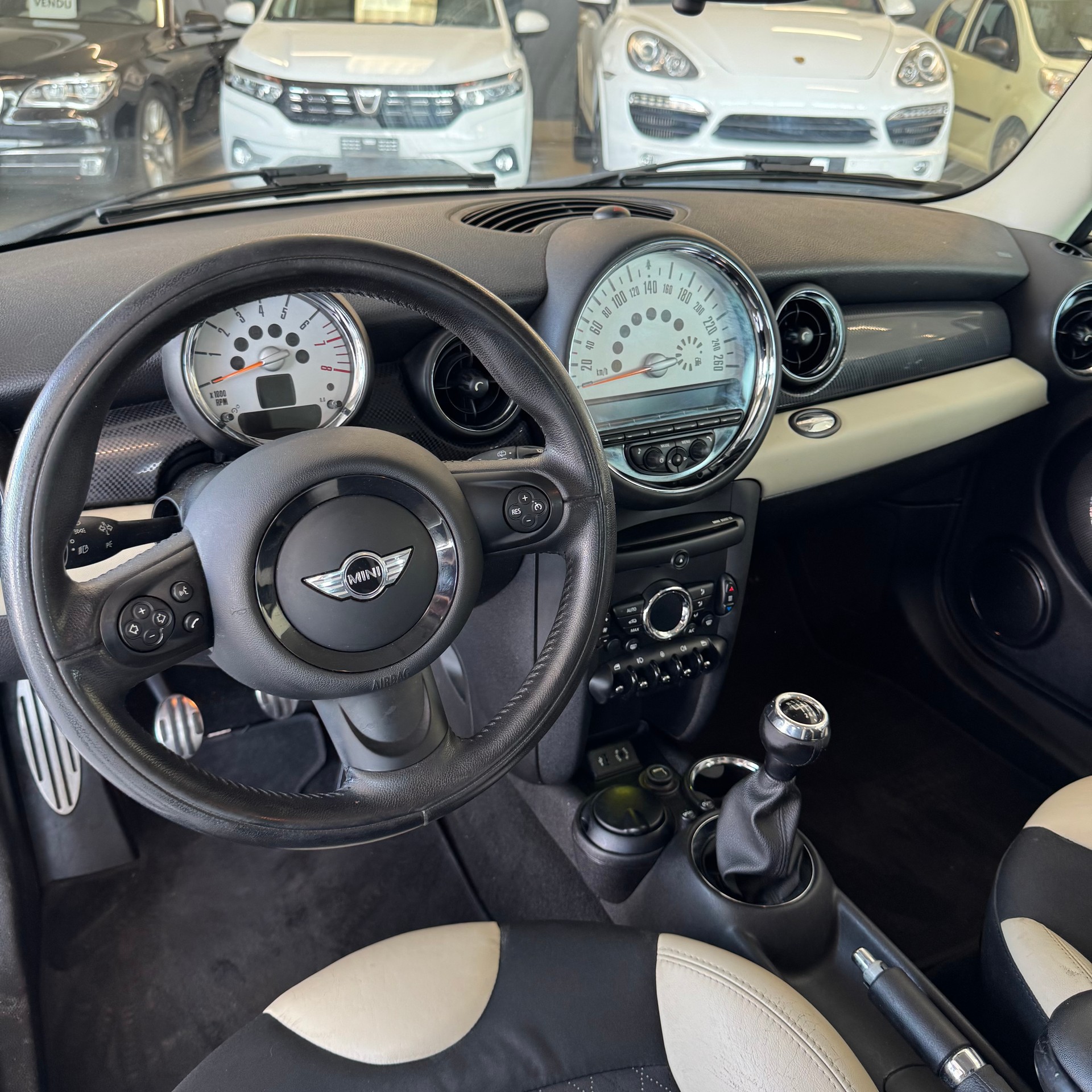 MINI R56 i Cooper S-image-9