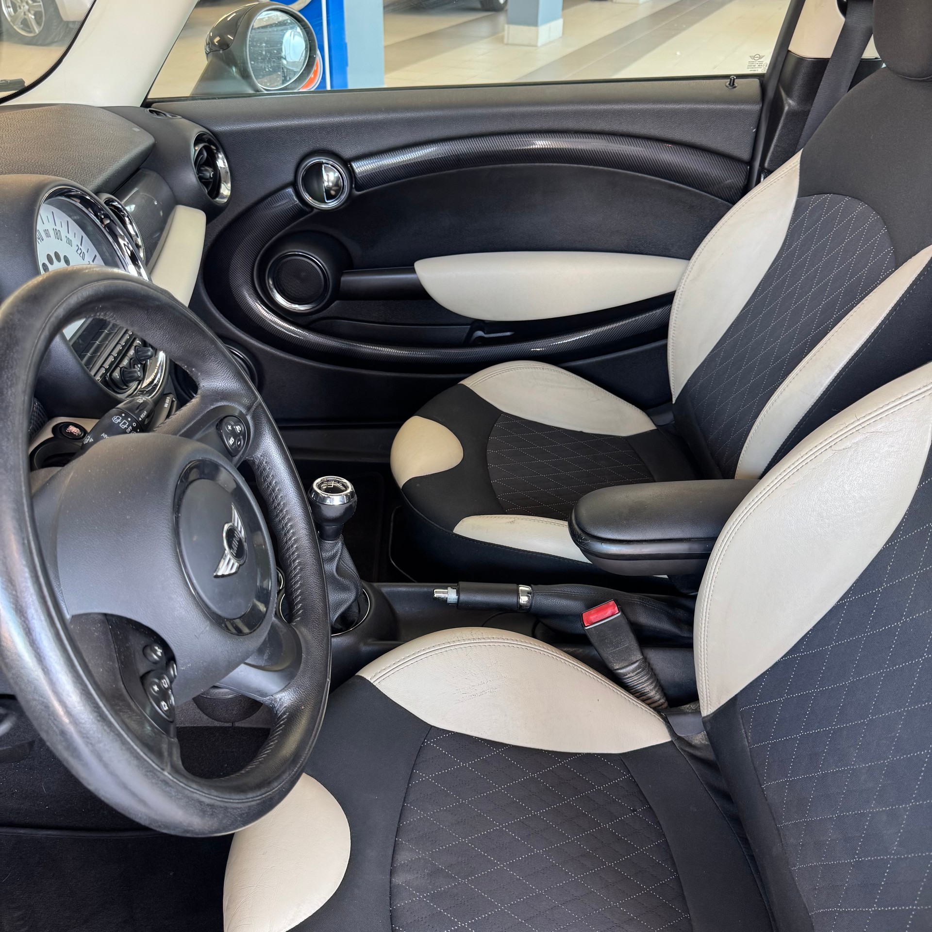 MINI R56 i Cooper S-image-7