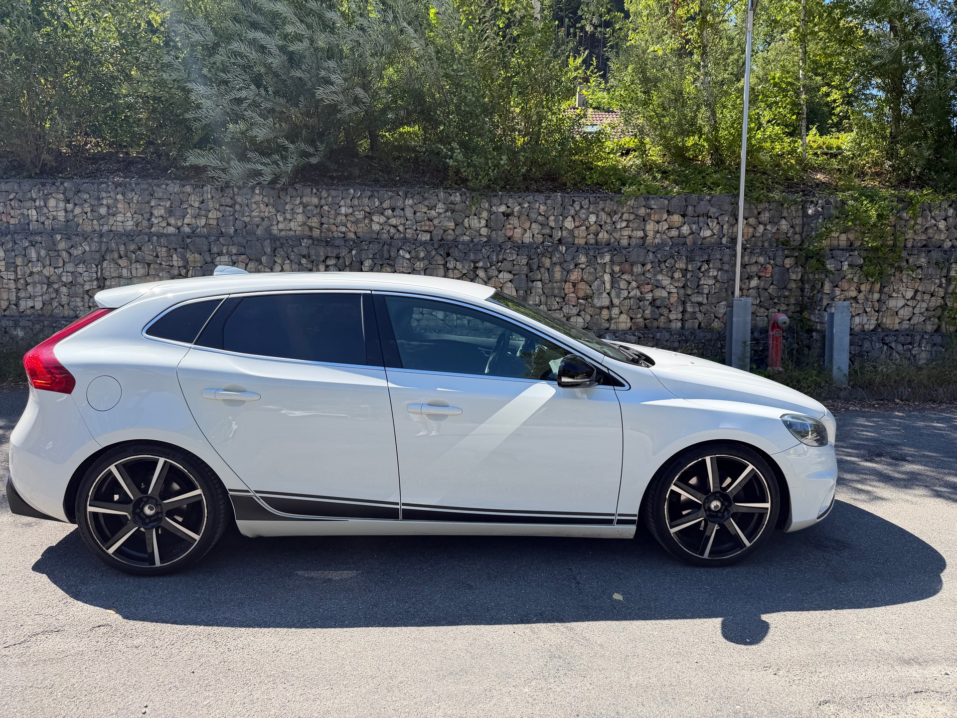 VOLVO V40 T2 Sport200-image-3