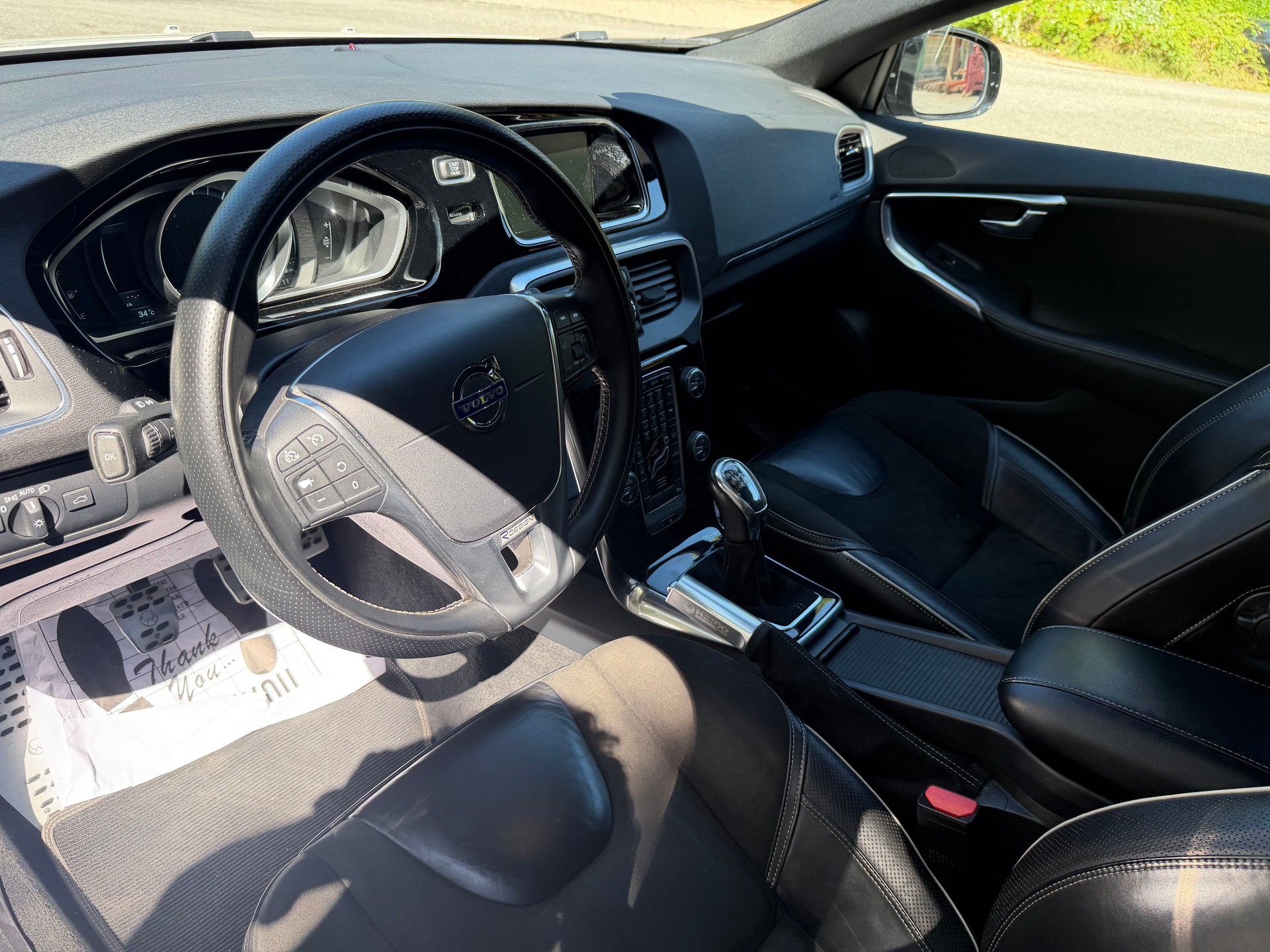 VOLVO V40 T2 Sport200-image-8