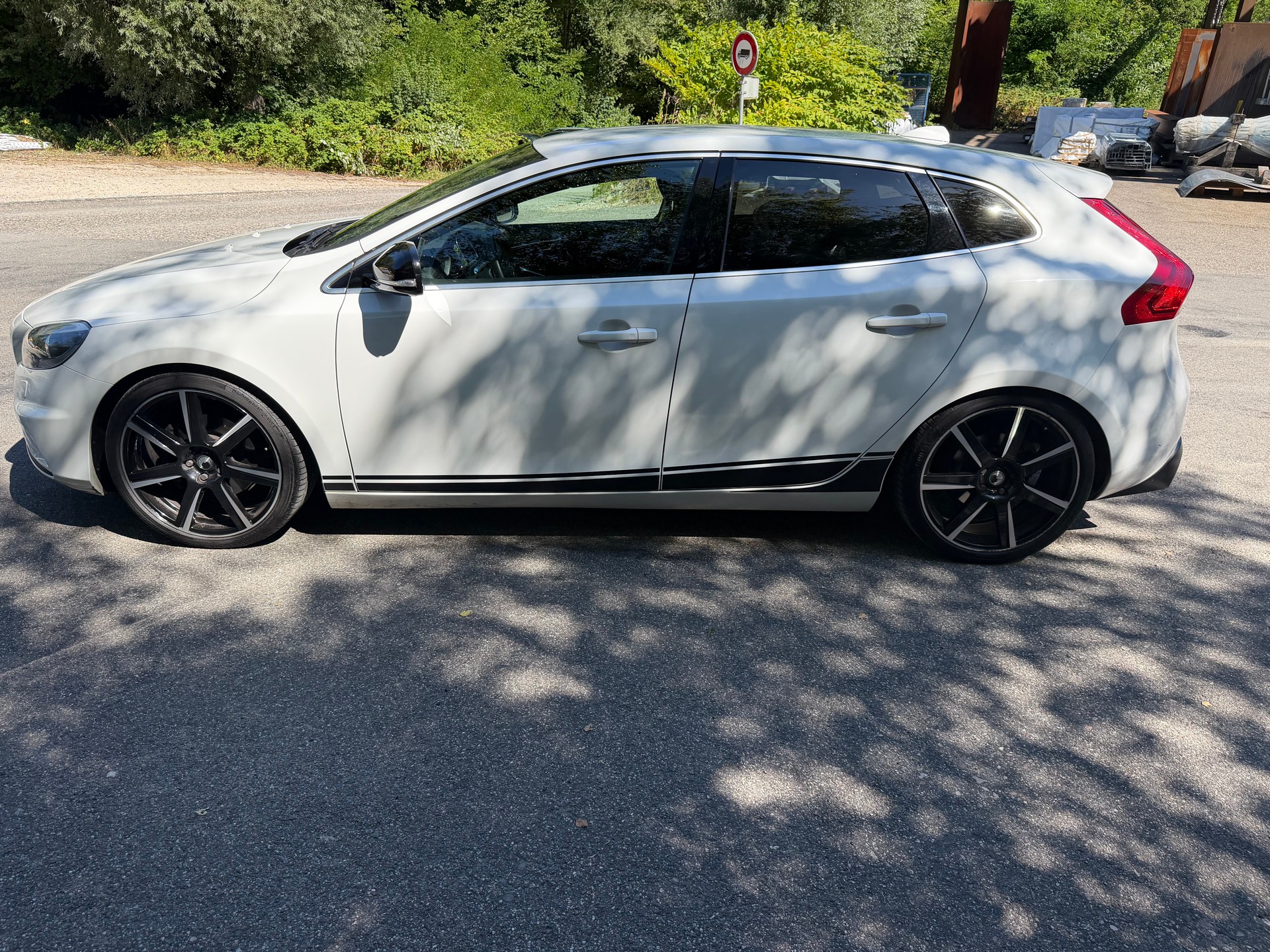 VOLVO V40 T2 Sport200-image-7