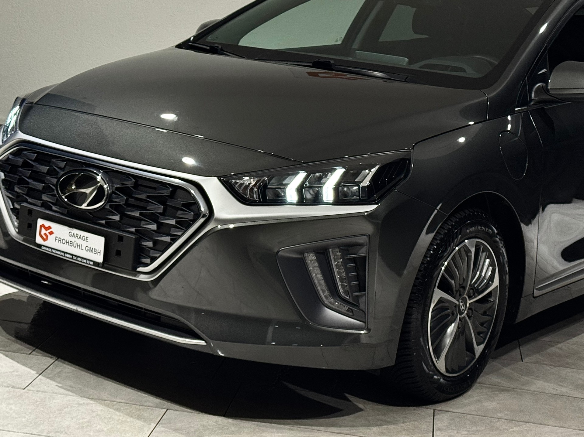 HYUNDAI Ioniq 1.6 GDi HEV Amplia DCT | 1.Hand |-image-9