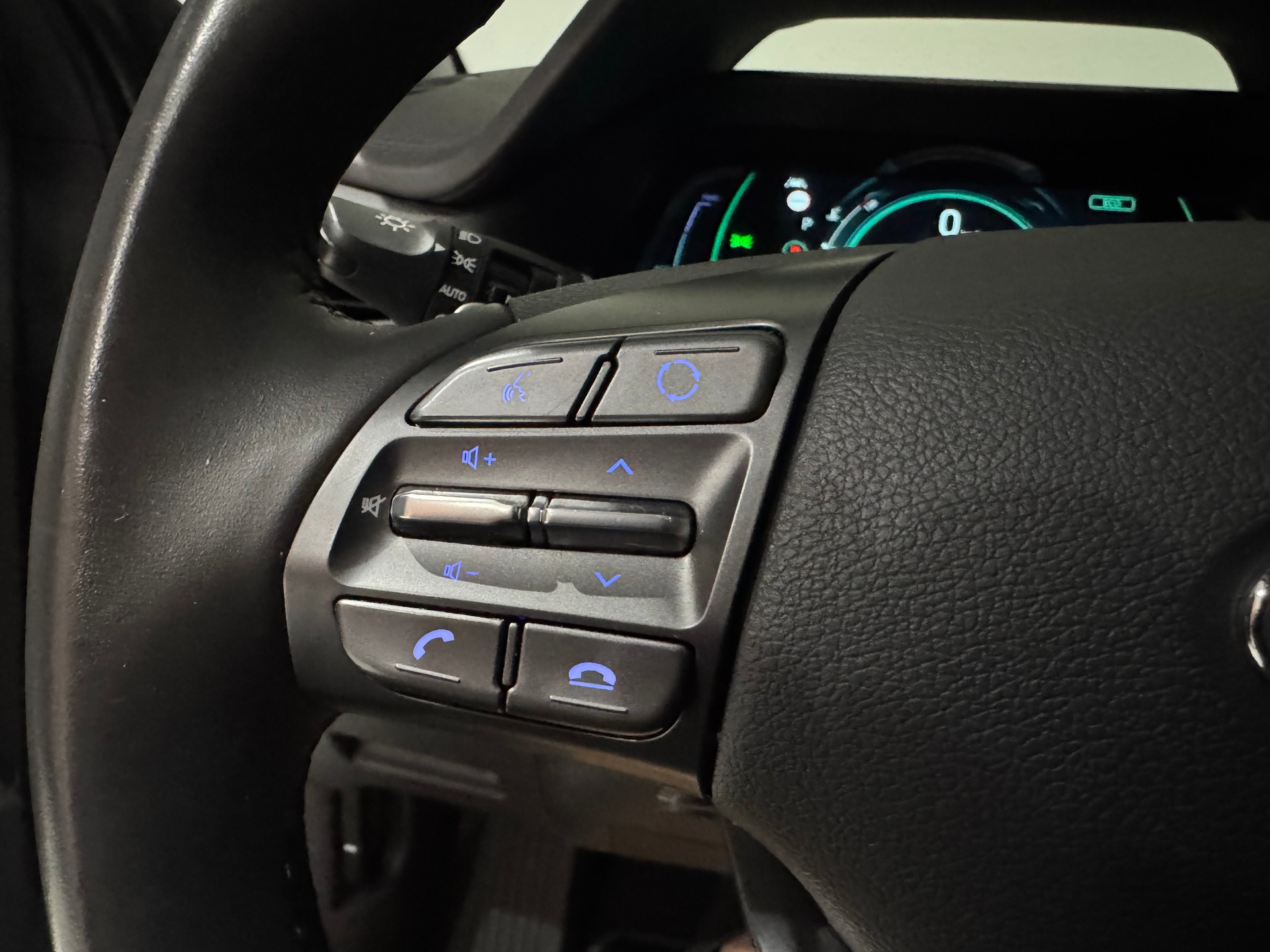 HYUNDAI Ioniq 1.6 GDi HEV Amplia DCT | 1.Hand |-image-19