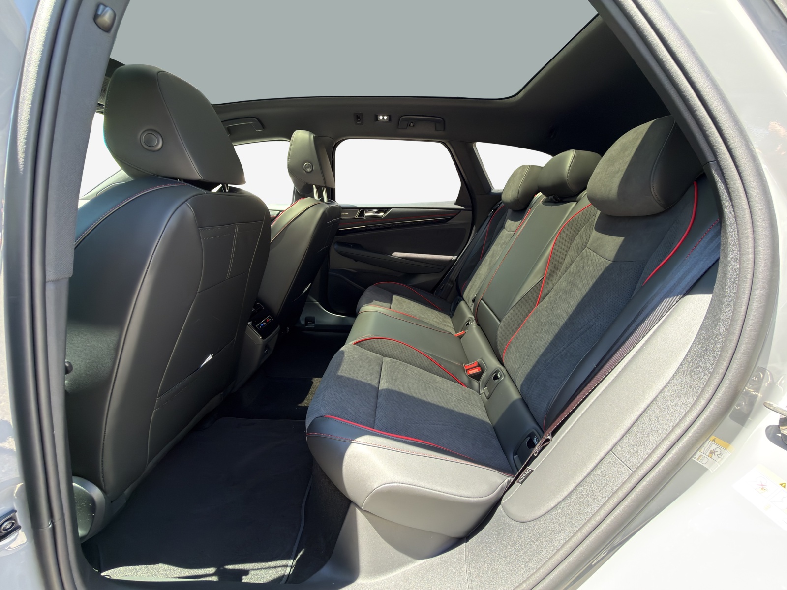 VW ID.7 Tourer GTX 86 kWh GTX 4 Motion-image-11