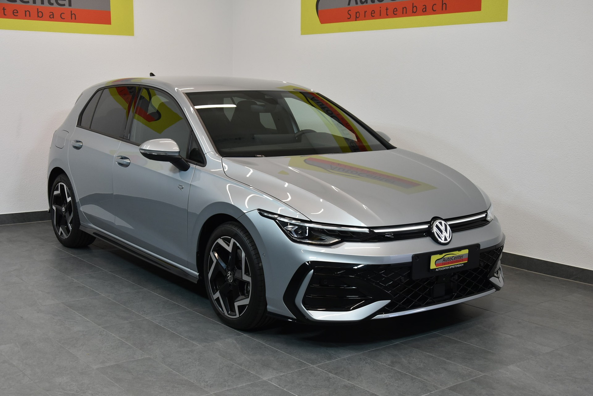 VW Golf 2.0 TSI R-Line DSG 4 Motion-image-0