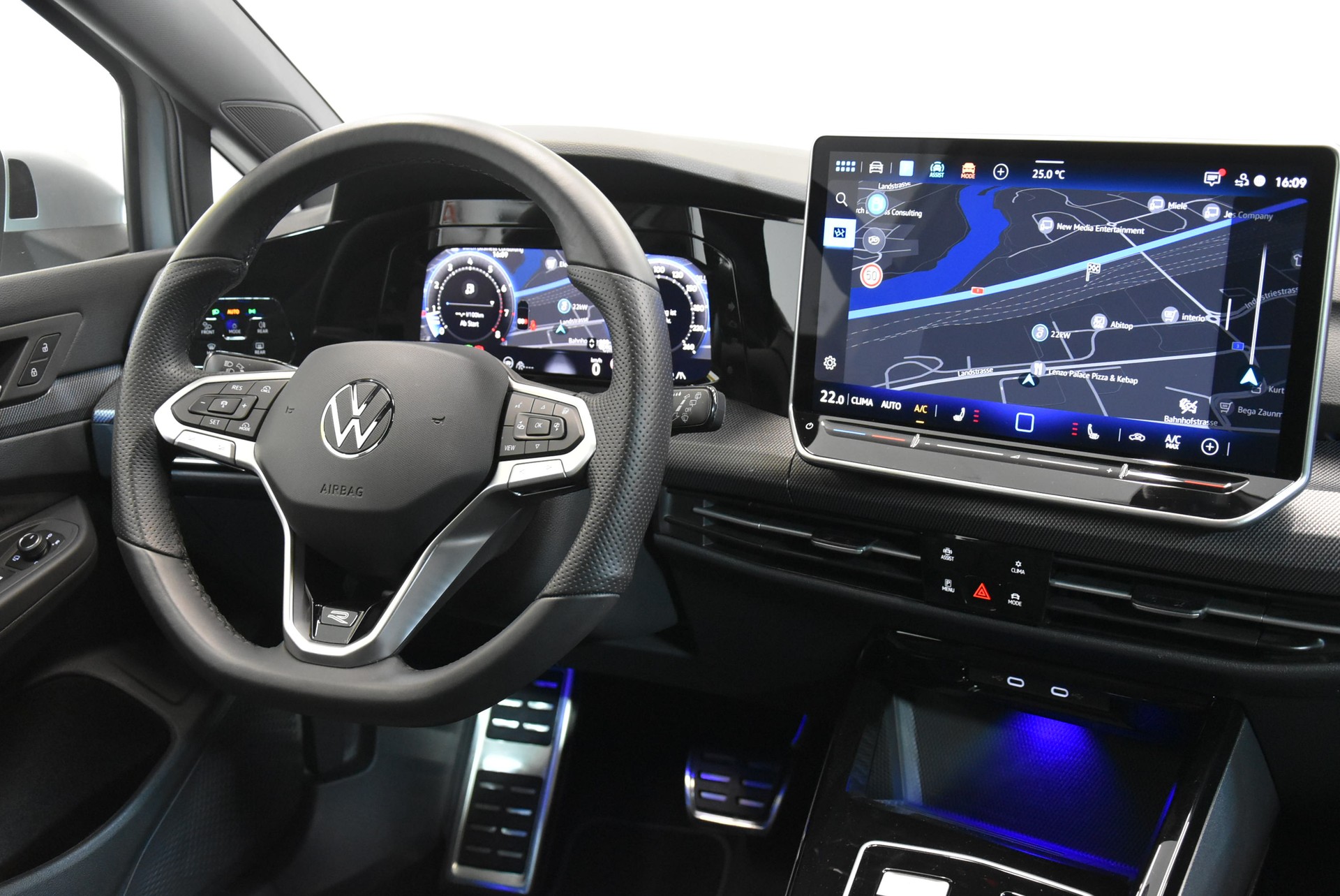VW Golf 2.0 TSI R-Line DSG 4 Motion-image-4