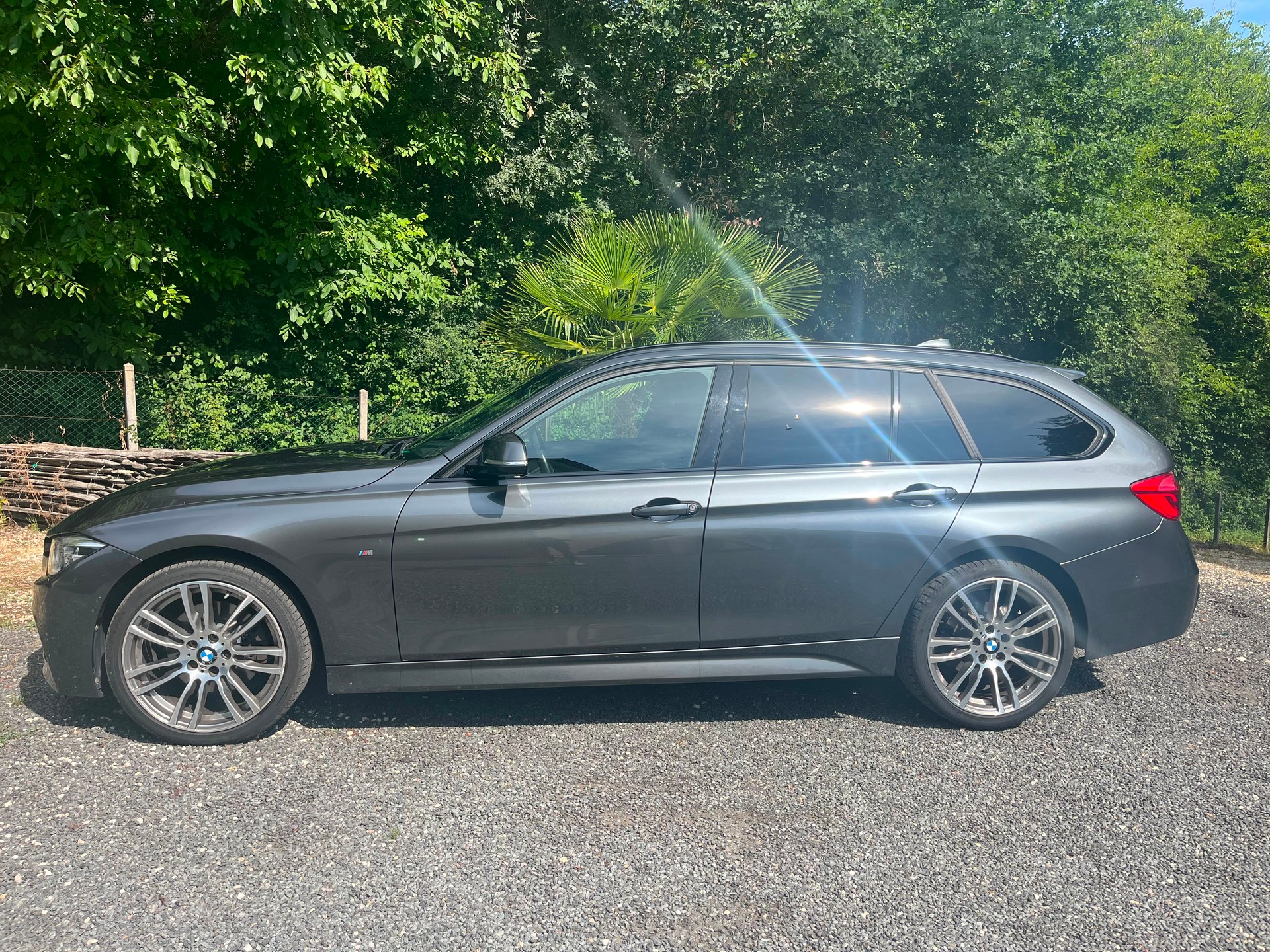 BMW 330i Touring xDrive M sport-image-1