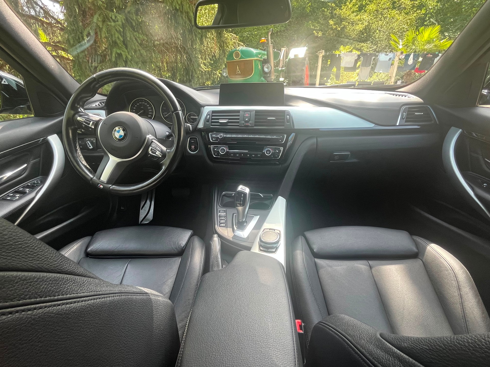 BMW 330i Touring xDrive M sport-image-5