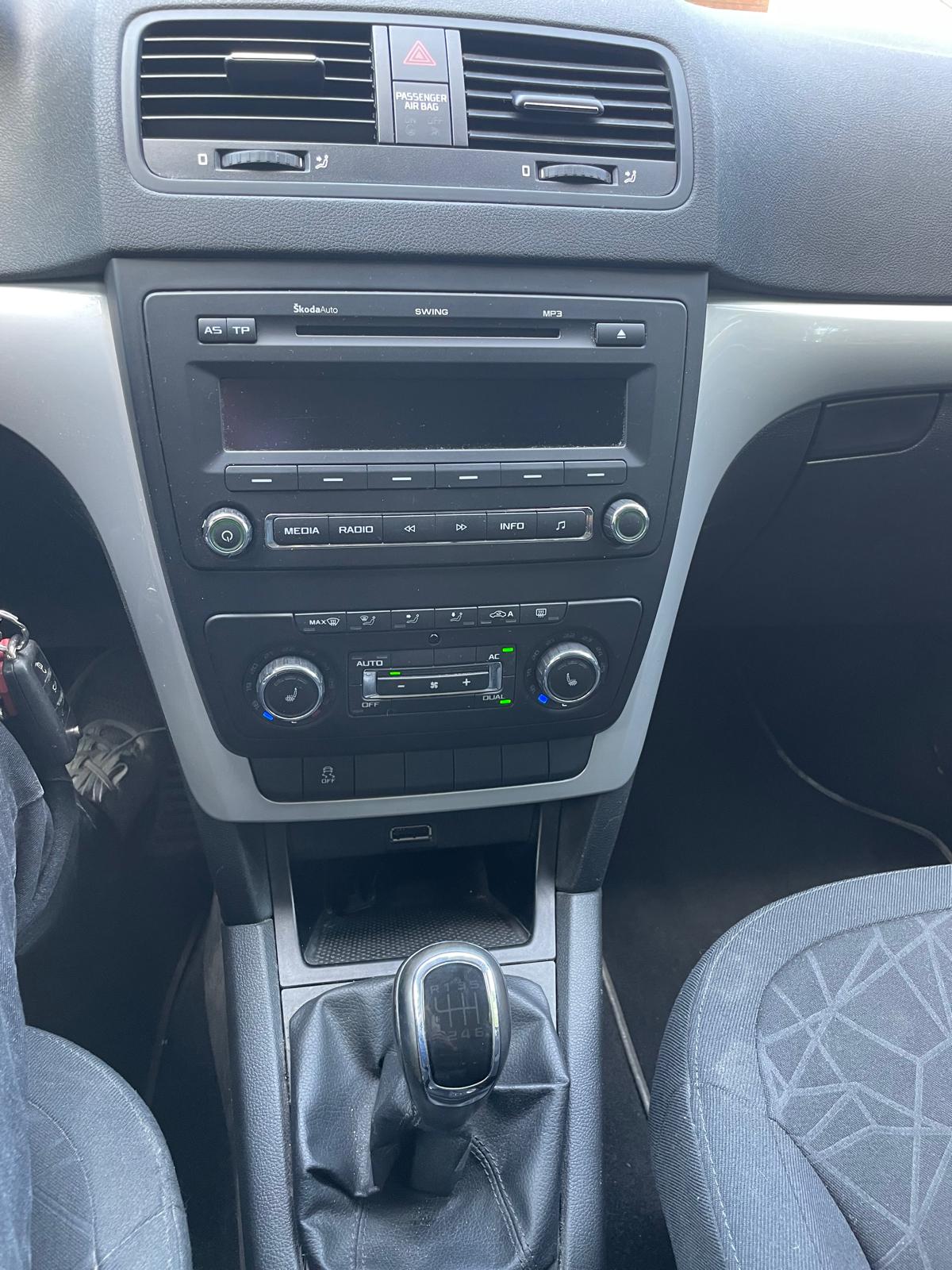 SKODA Yeti 1.4 TSI Family-image-15