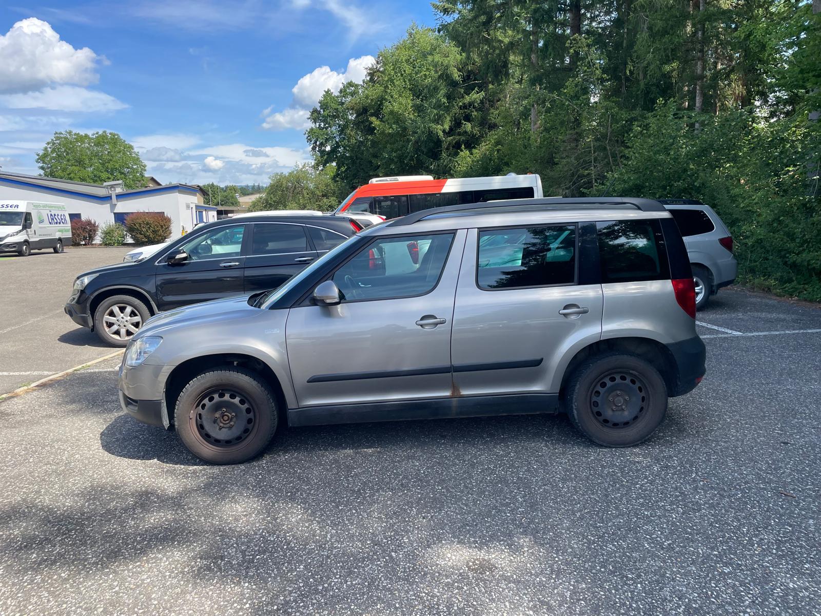 SKODA Yeti 1.4 TSI Family-image-2