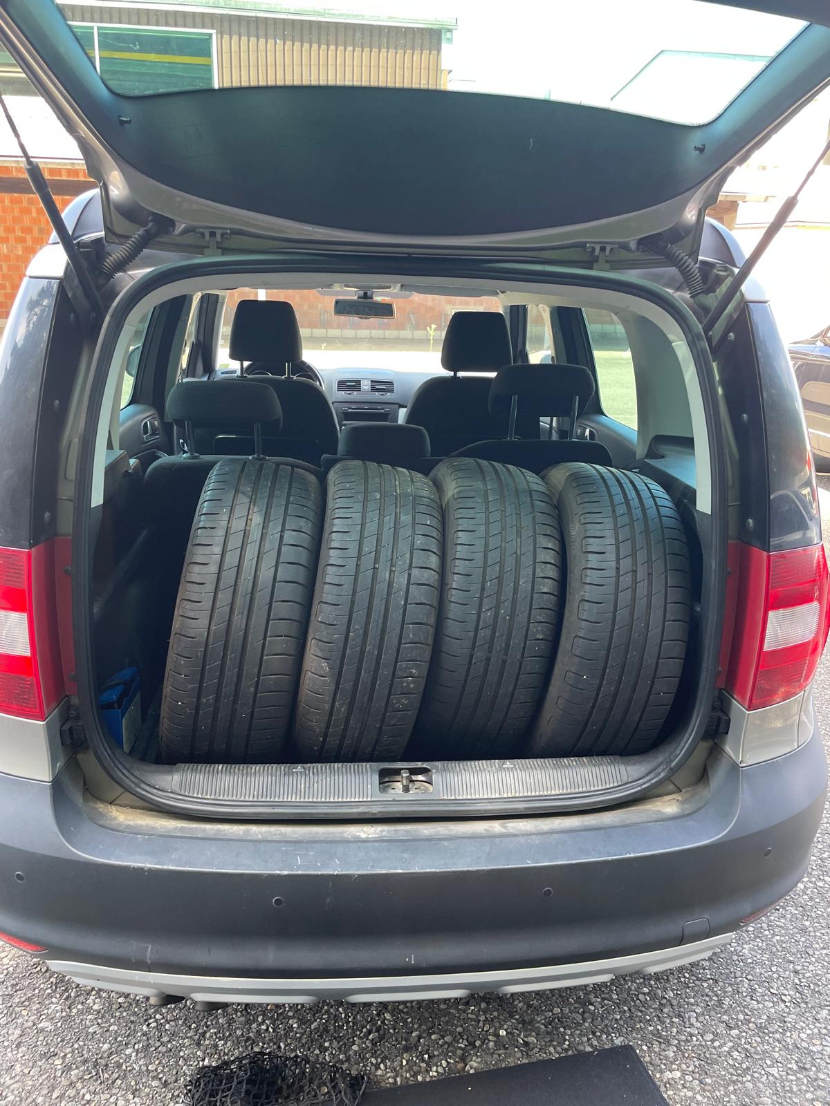 SKODA Yeti 1.4 TSI Family-image-10