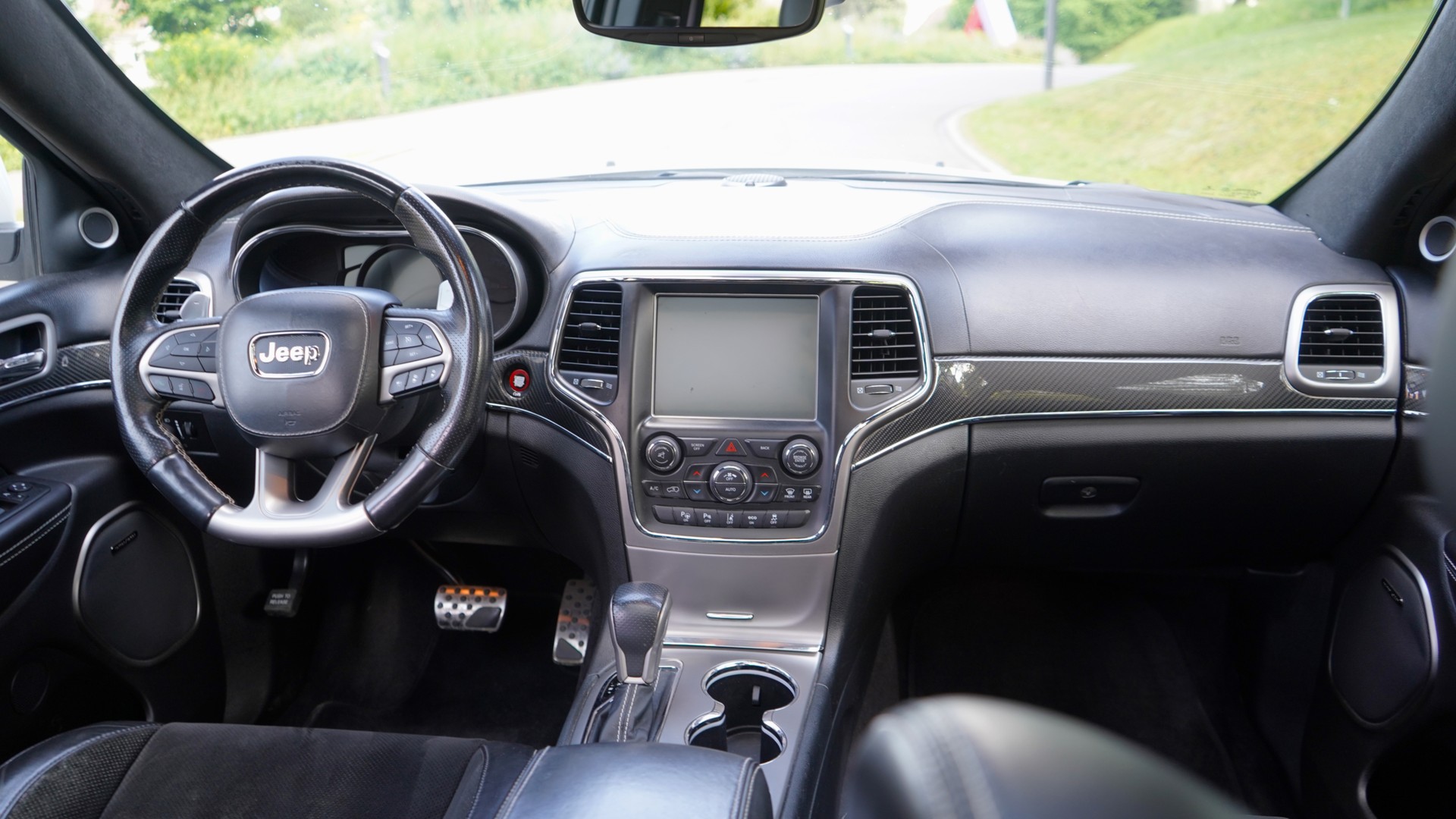 JEEP Grand Cherokee 6.4 V8 HEMI SRT8 Automatic-image-11
