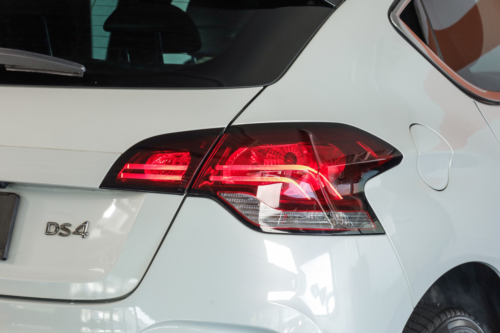 DS AUTOMOBILES DS 4 1.6 THP Performance Line Automatic-image-8