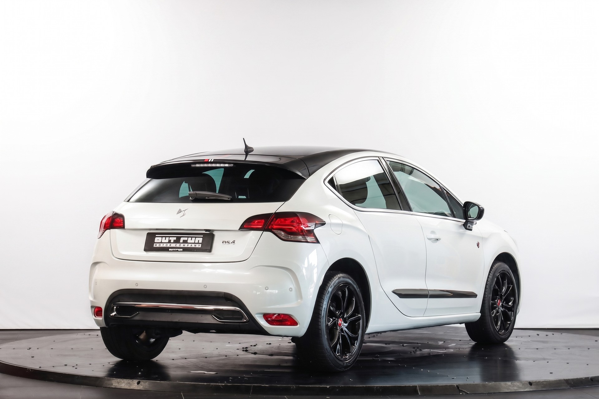 DS AUTOMOBILES DS 4 1.6 THP Performance Line Automatic-showroom-element-3