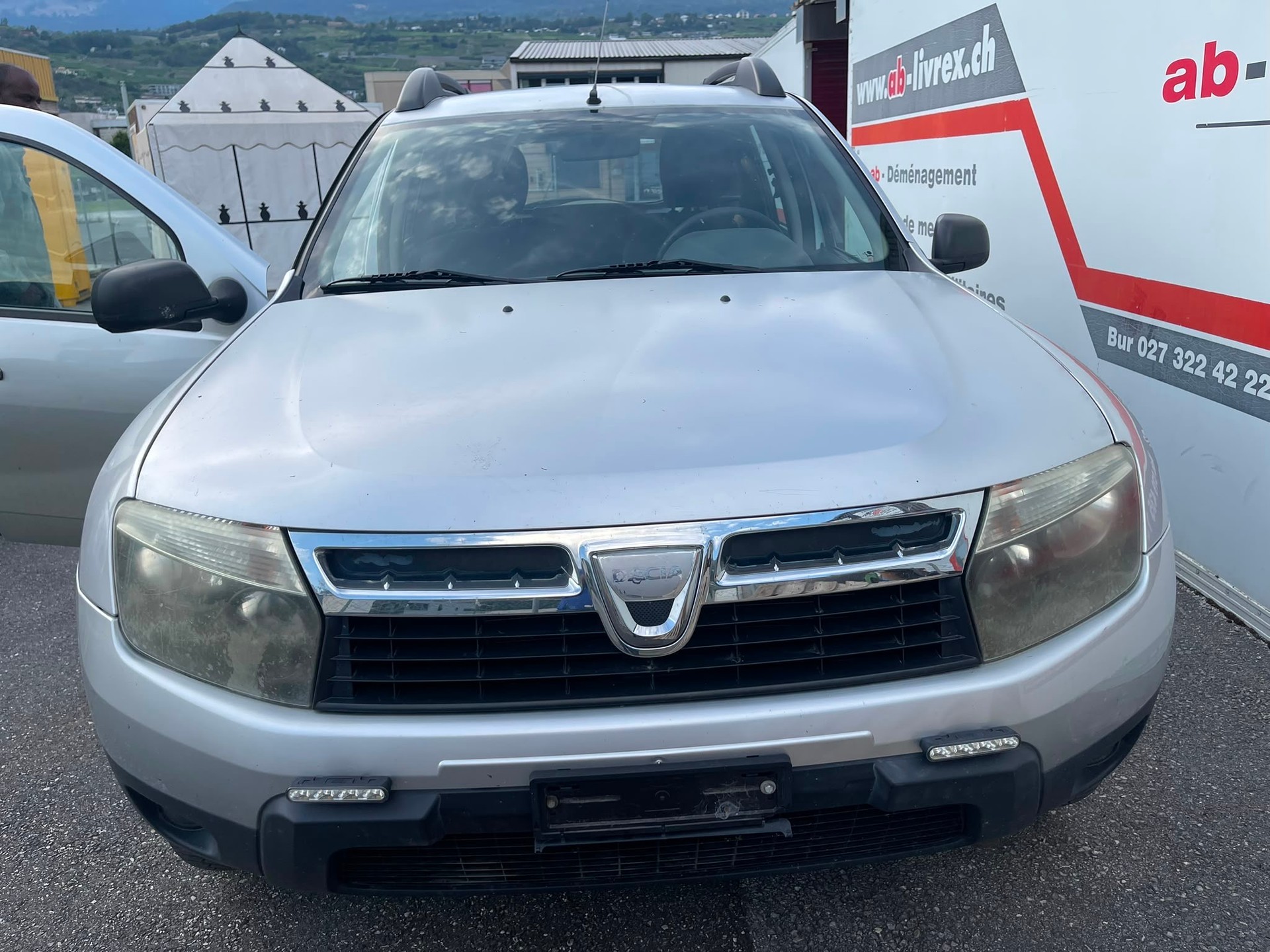 DACIA Duster 1.6 Lauréate 4x4-image-0