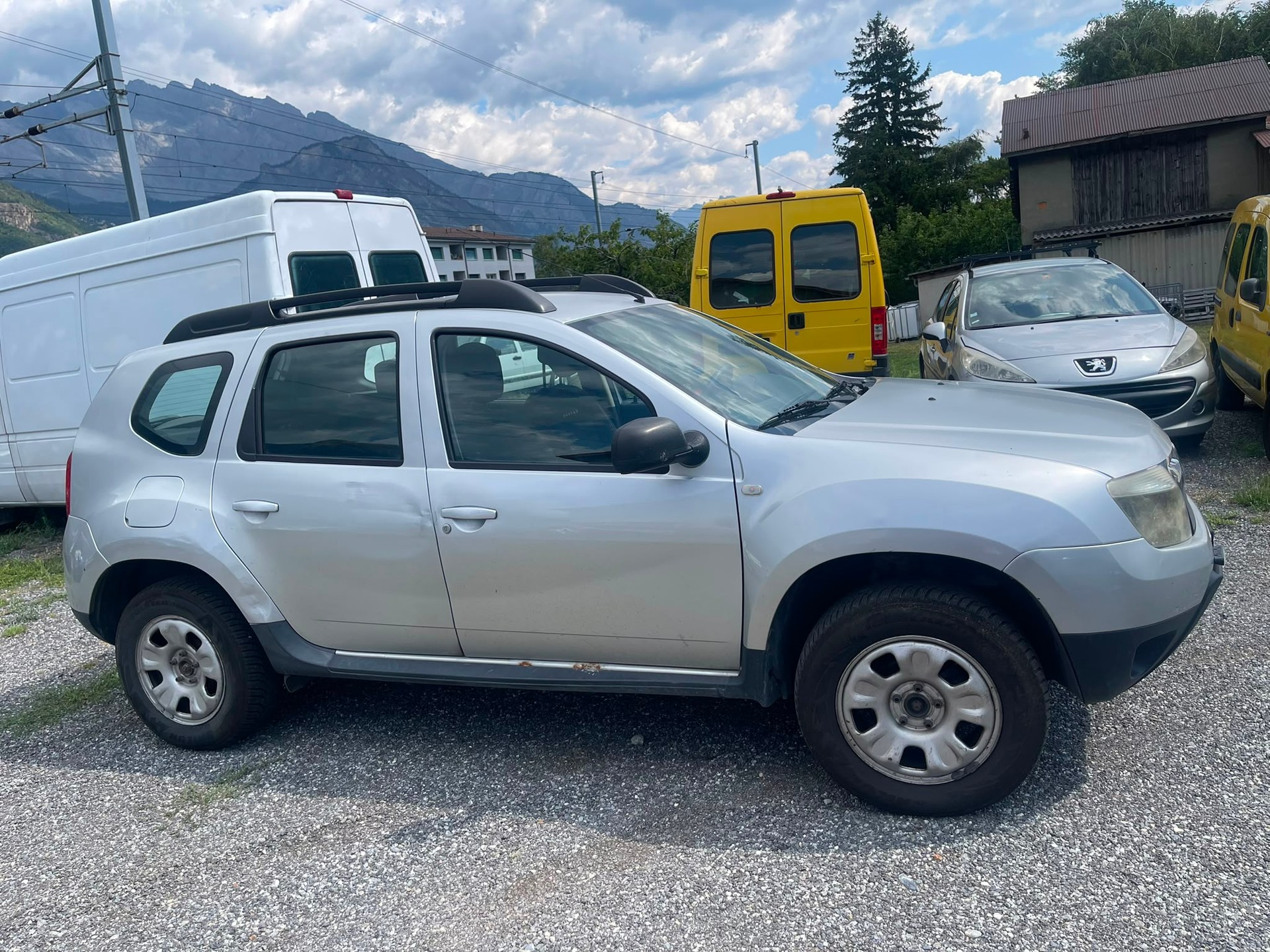 DACIA Duster 1.6 Lauréate 4x4-image-1
