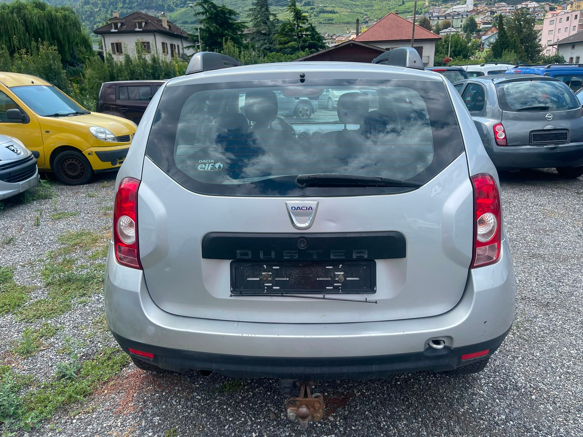 DACIA Duster 1.6 Lauréate 4x4-image-2