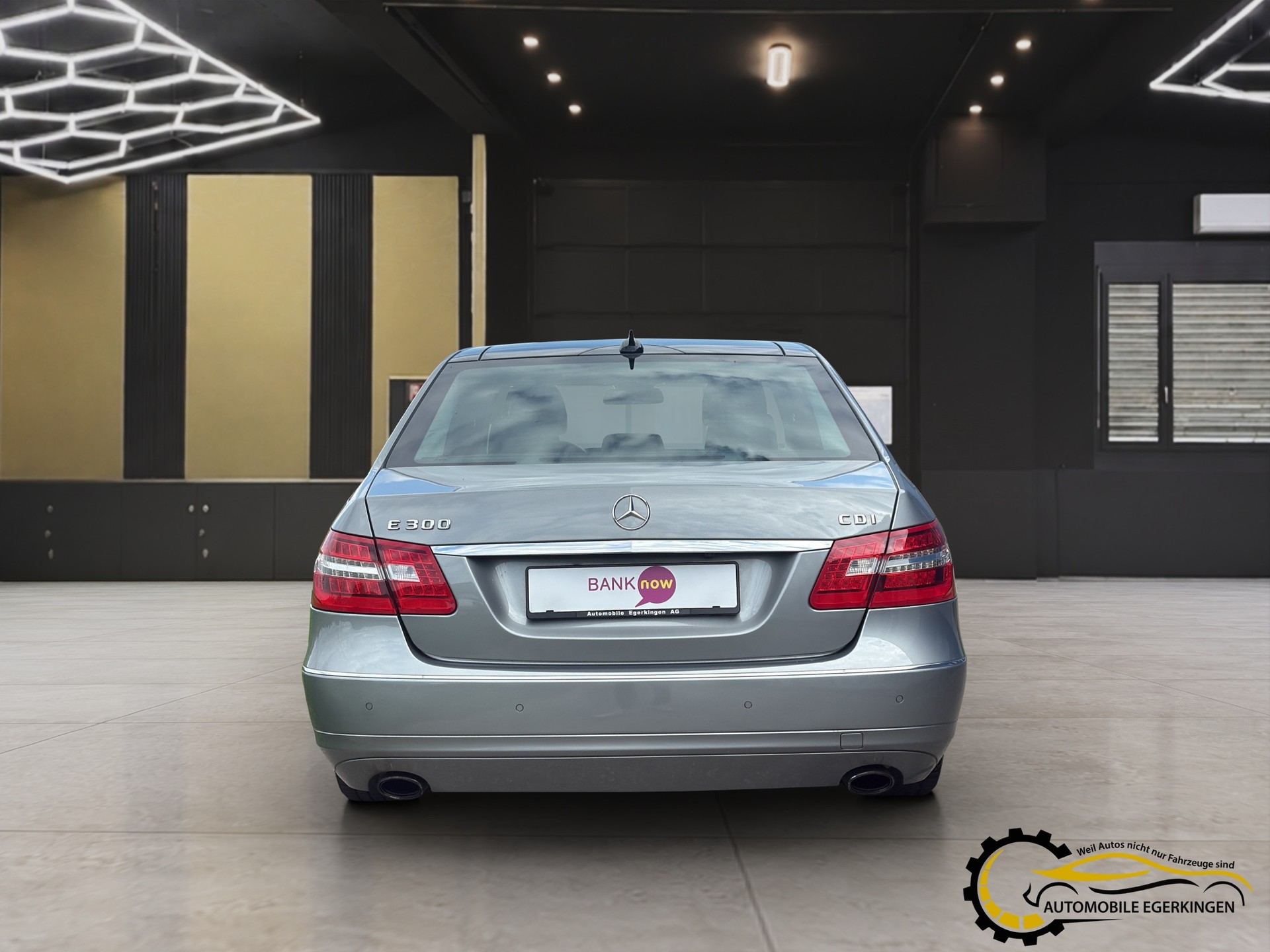 MERCEDES-BENZ E 300 CDI BlueEfficiency Avantgarde 7G-Tronic-image-5