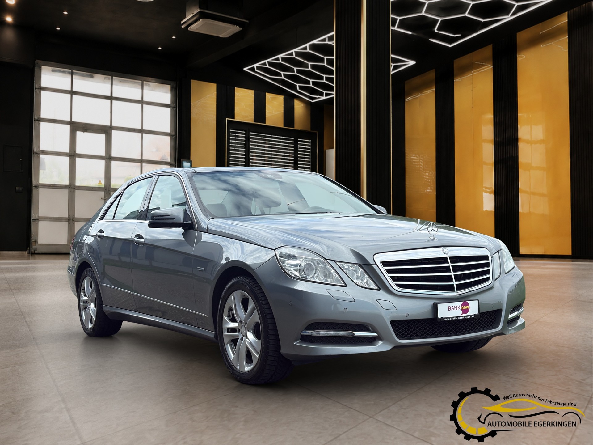 MERCEDES-BENZ E 300 CDI BlueEfficiency Avantgarde 7G-Tronic-image-2