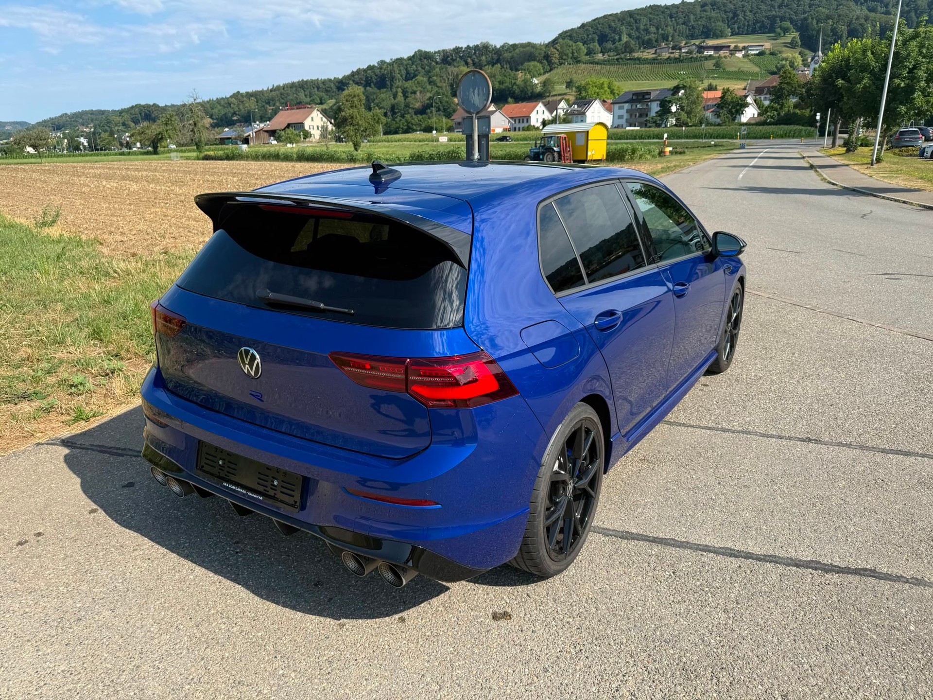 VW Golf 2.0 TSI R DSG 4Motion R 20 Years-image-4