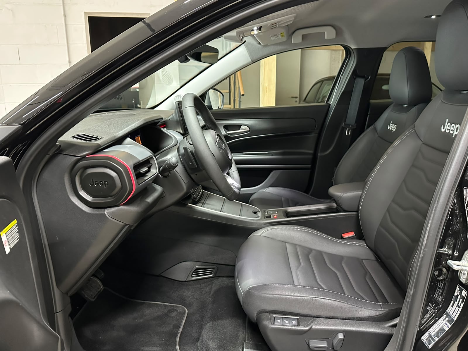 JEEP Avenger 1.2 Turbo MHEV Summit-image-9