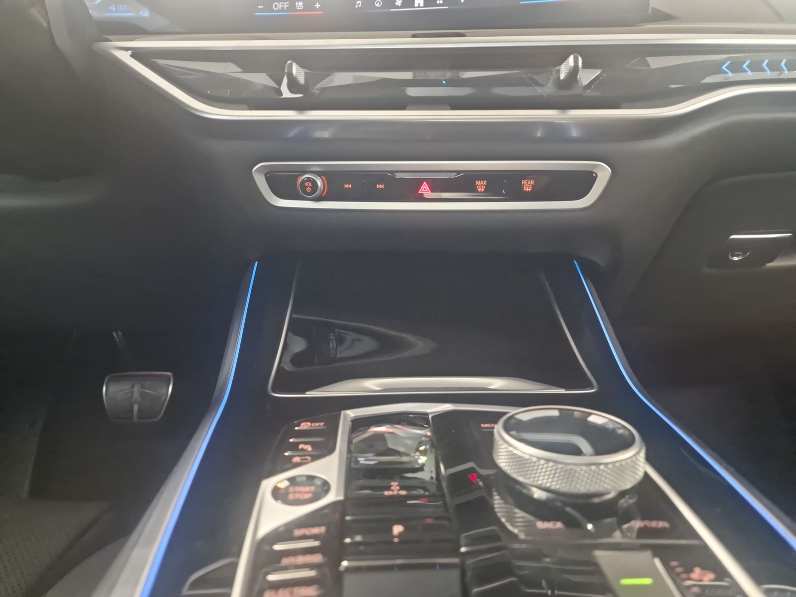 BMW X5 xDrive 50e M Sport Pro Steptronic-image-18