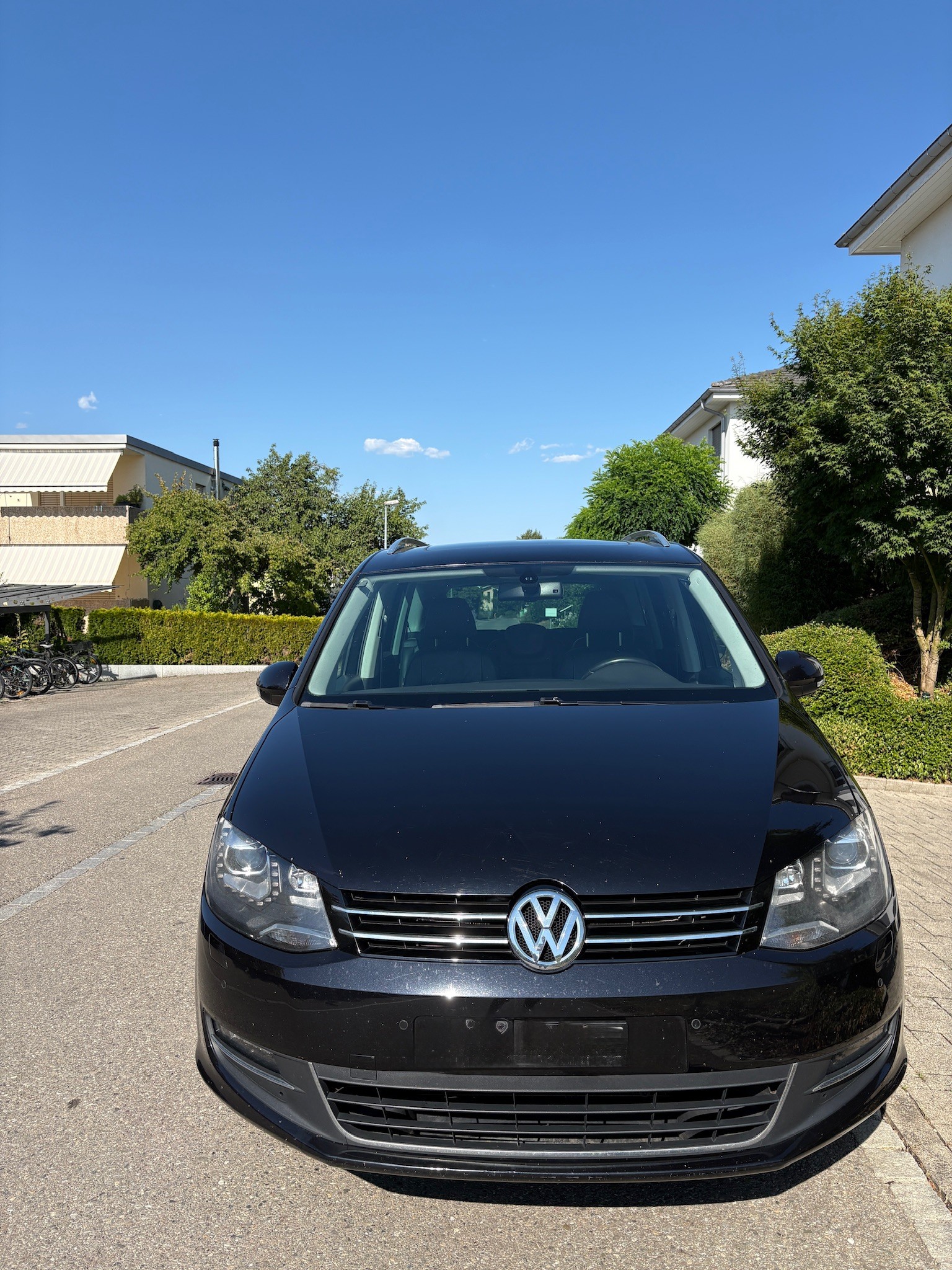 VW Highline Bluemotion Technology 7 Sitze-image-0