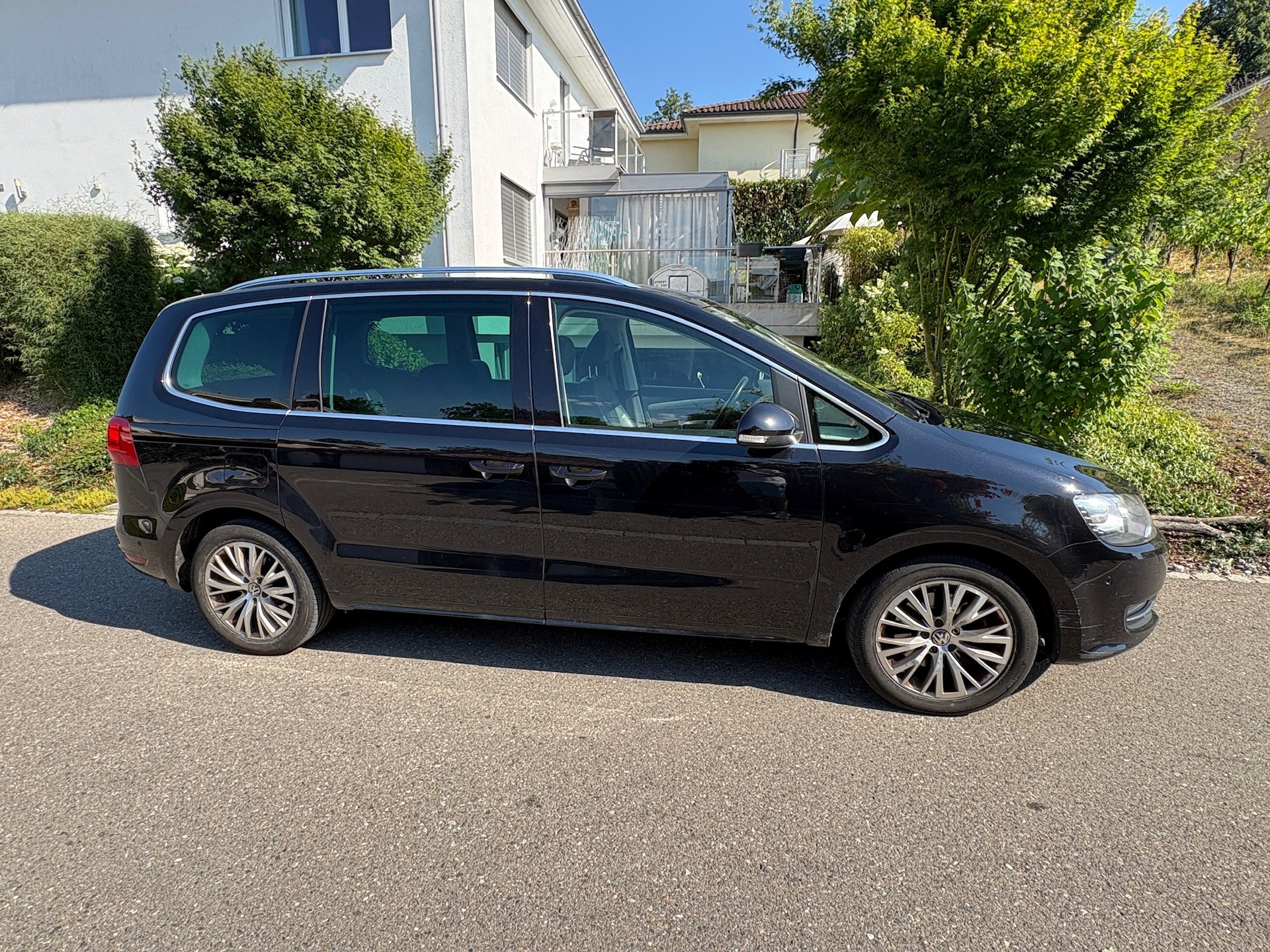 VW Highline Bluemotion Technology 7 Sitze-image-1