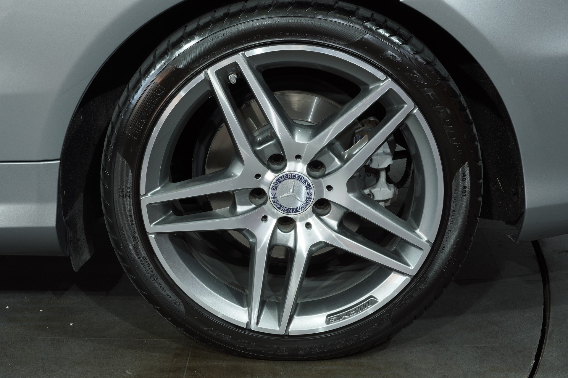 MERCEDES-BENZ E 500 7G-Tronic-image-15